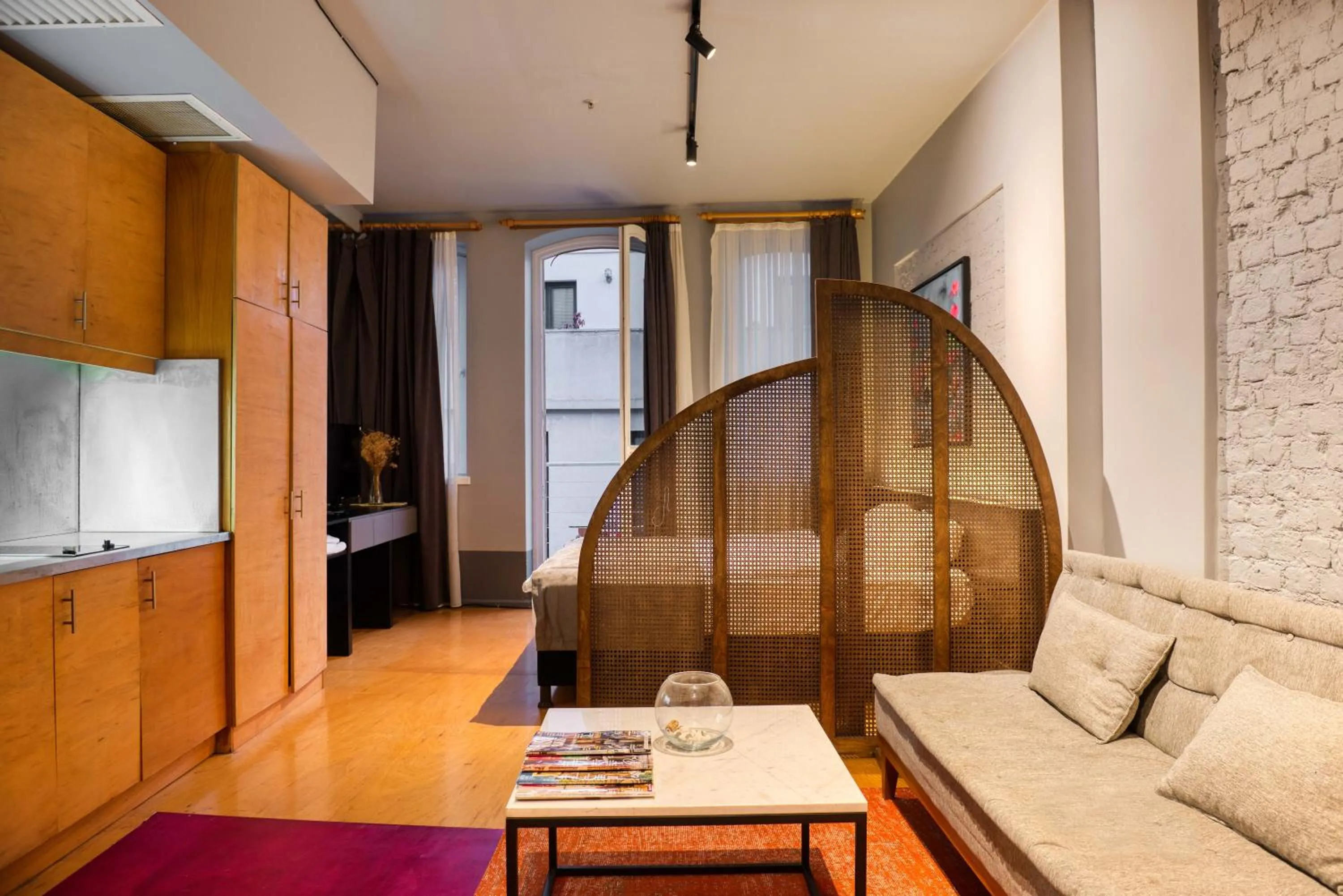 Living room in Mayer Loft Suites