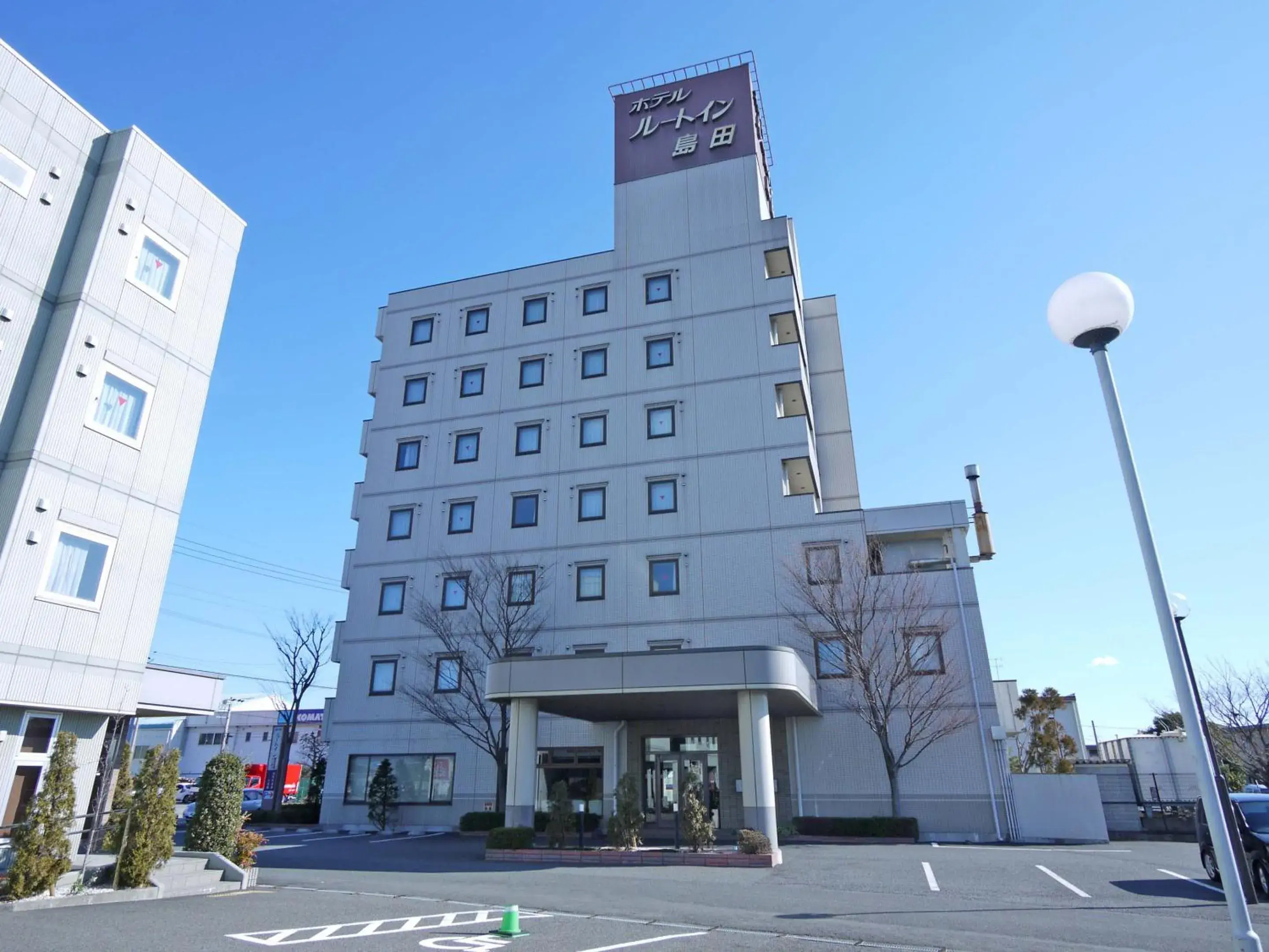 Property building in Hotel Route-Inn Shimada Yoshida Inter Property building in Hotel Route-Inn Shimada Yoshida Inter