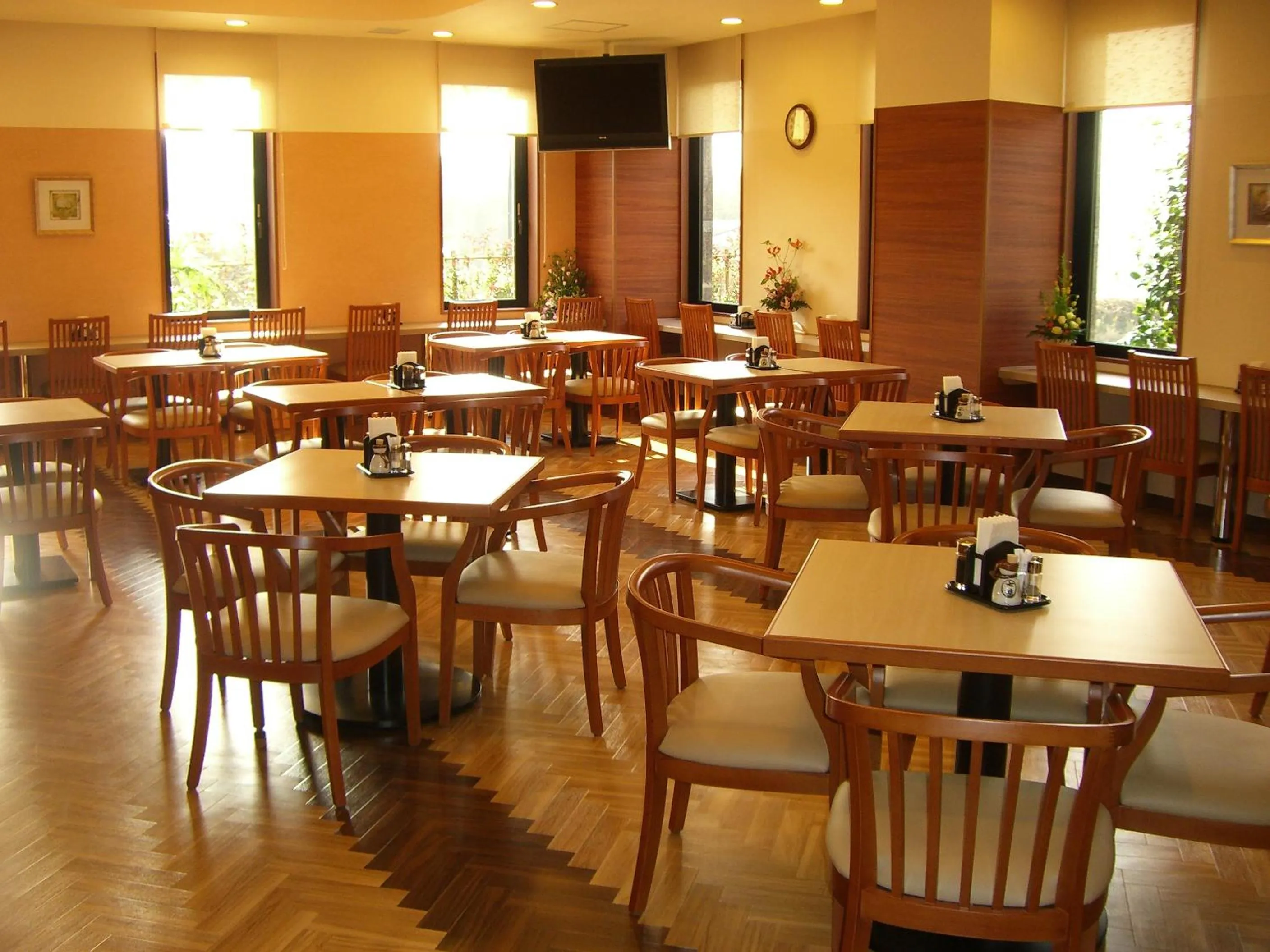 Restaurant/places to eat in Hotel Route-Inn Wakamiya Inter