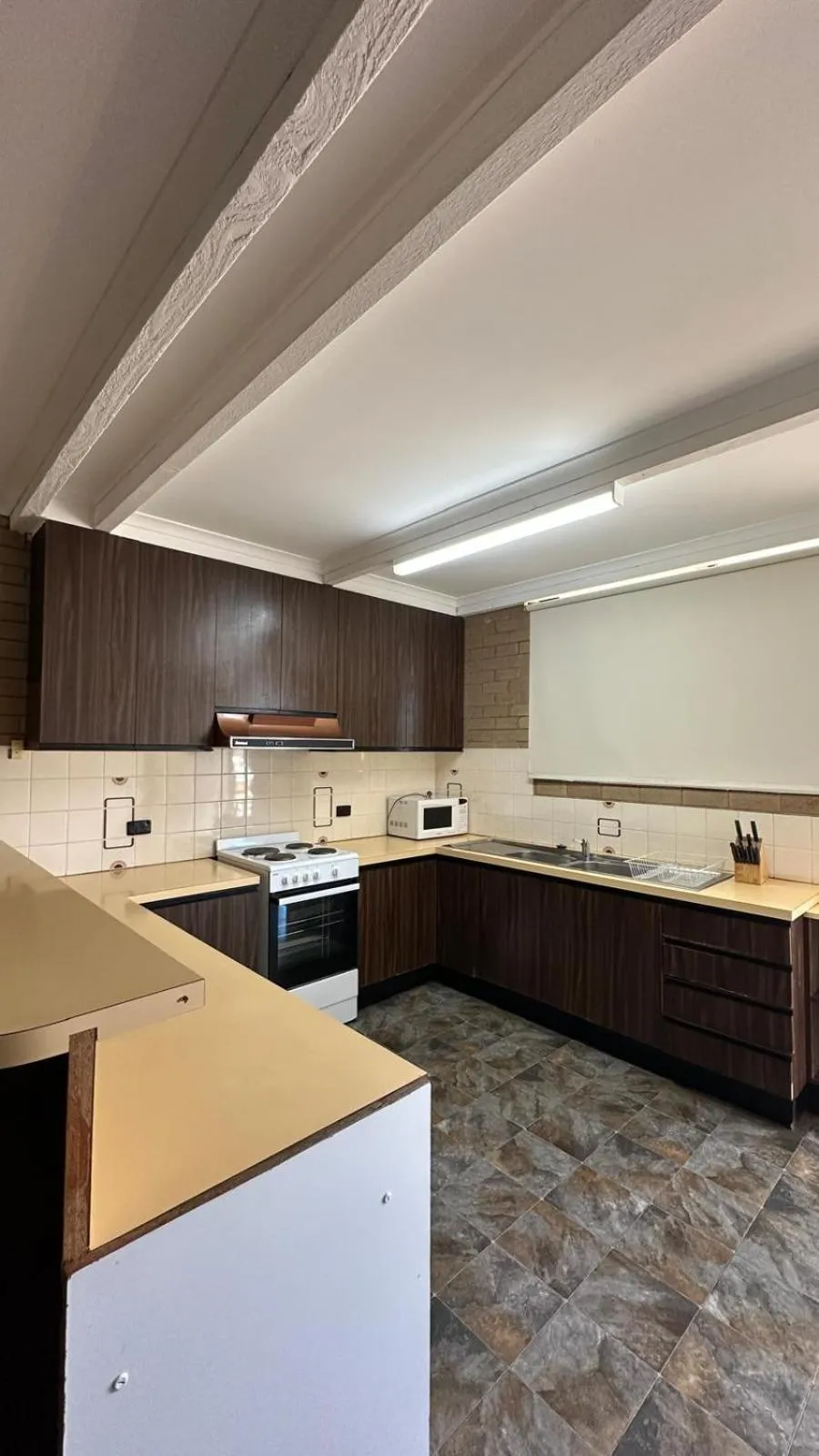Kitchen or kitchenette in Belltower Motor Inn