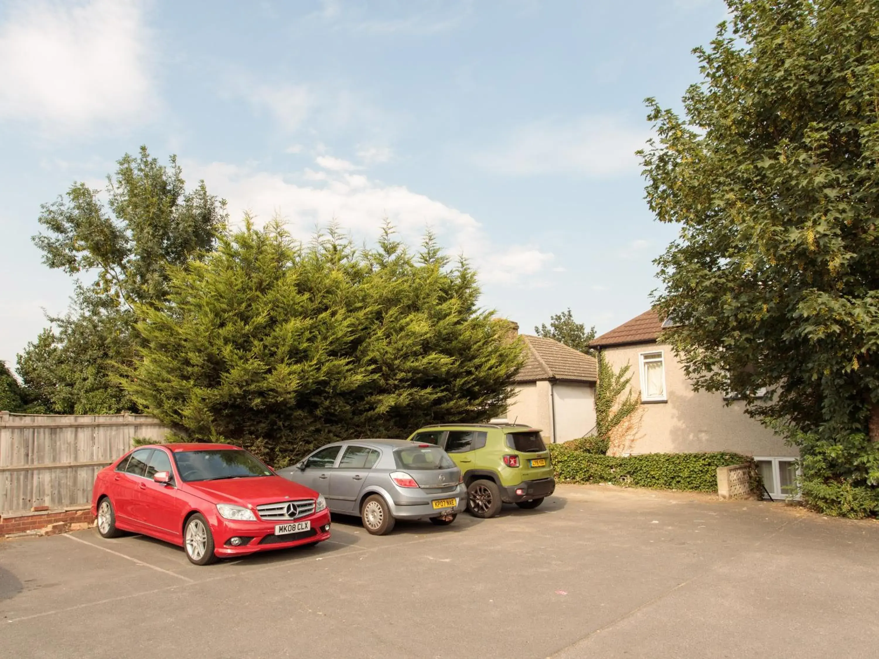 Property Building in Dartford Luxurious Apartment