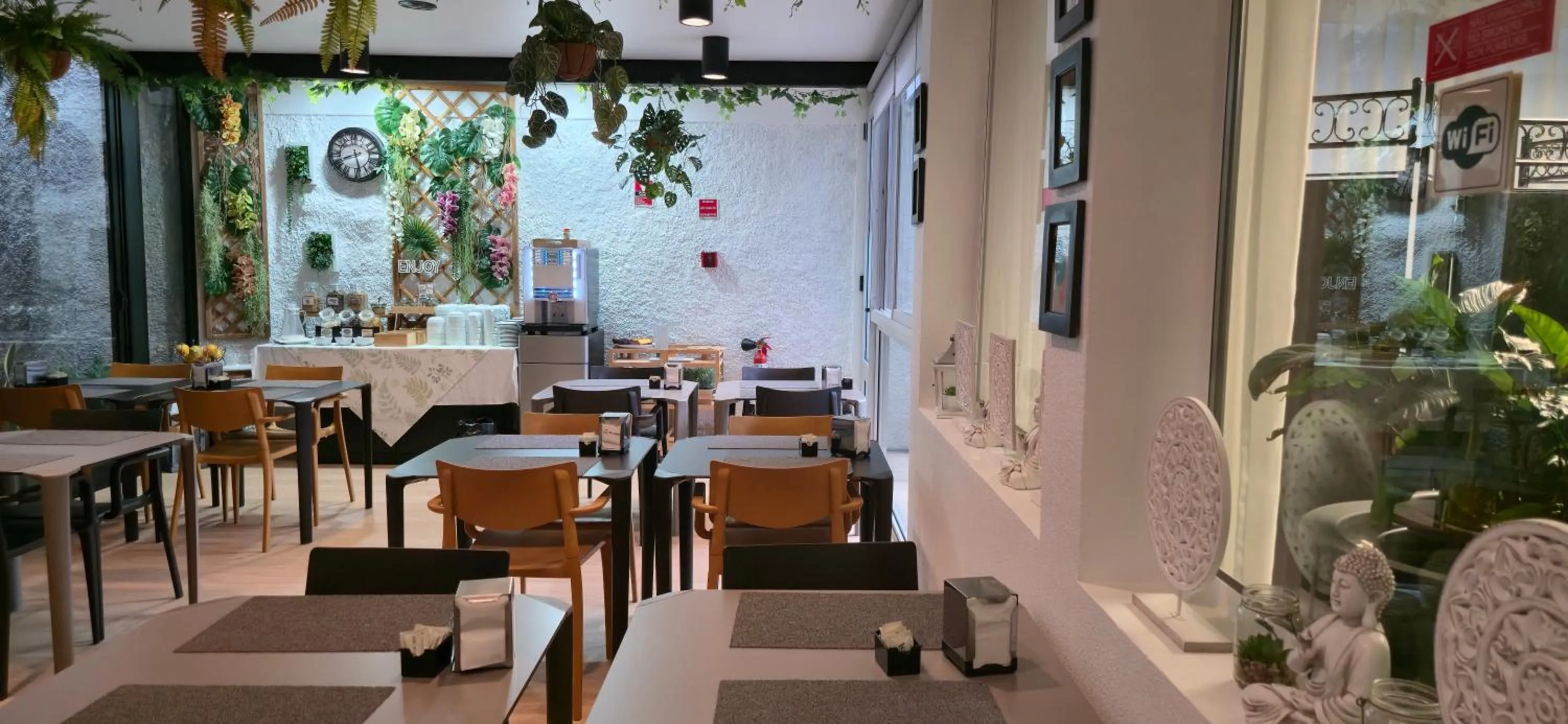 Breakfast in Apartamentos Turisticos Paraiso