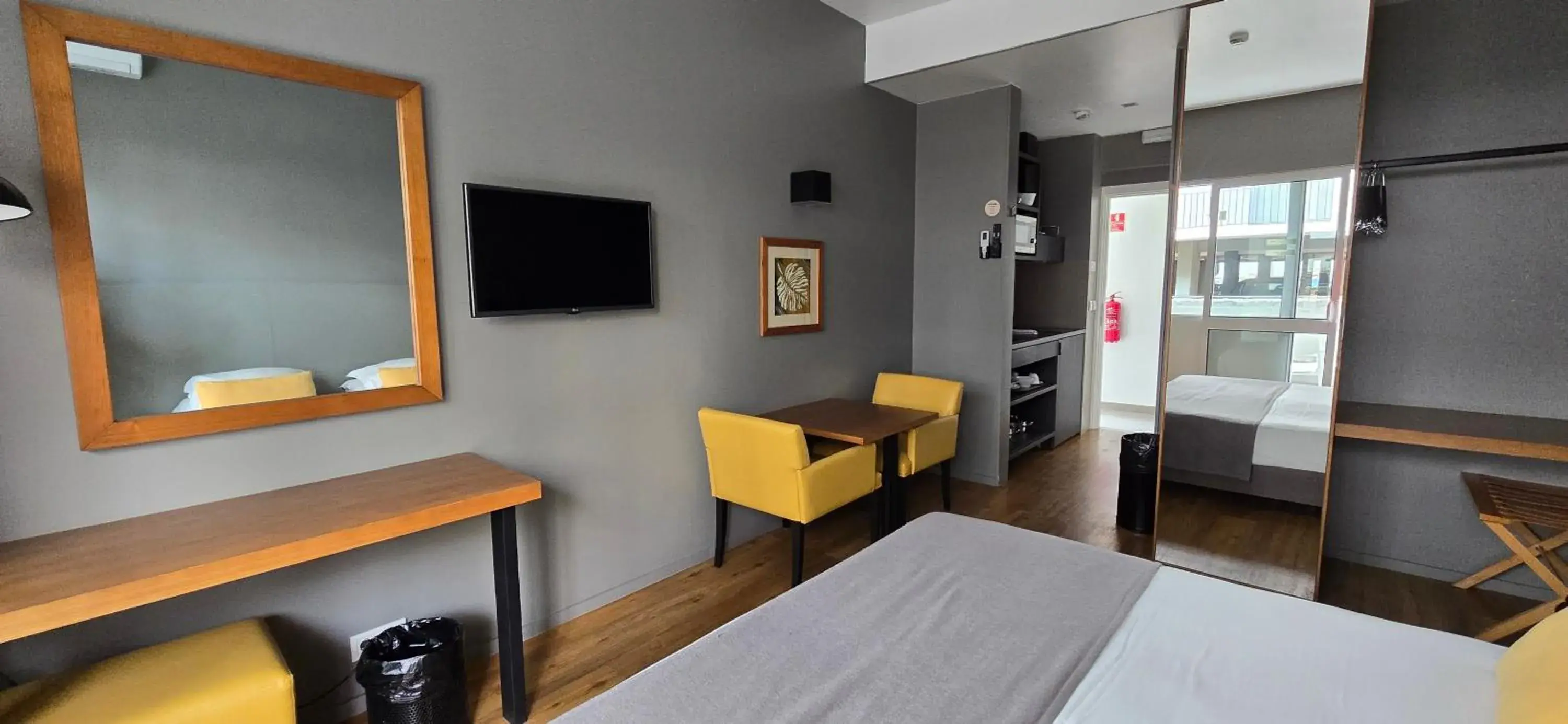 TV and multimedia, Bed in Apartamentos Turisticos Paraiso TV and multimedia, Bed in Apartamentos Turisticos Paraiso