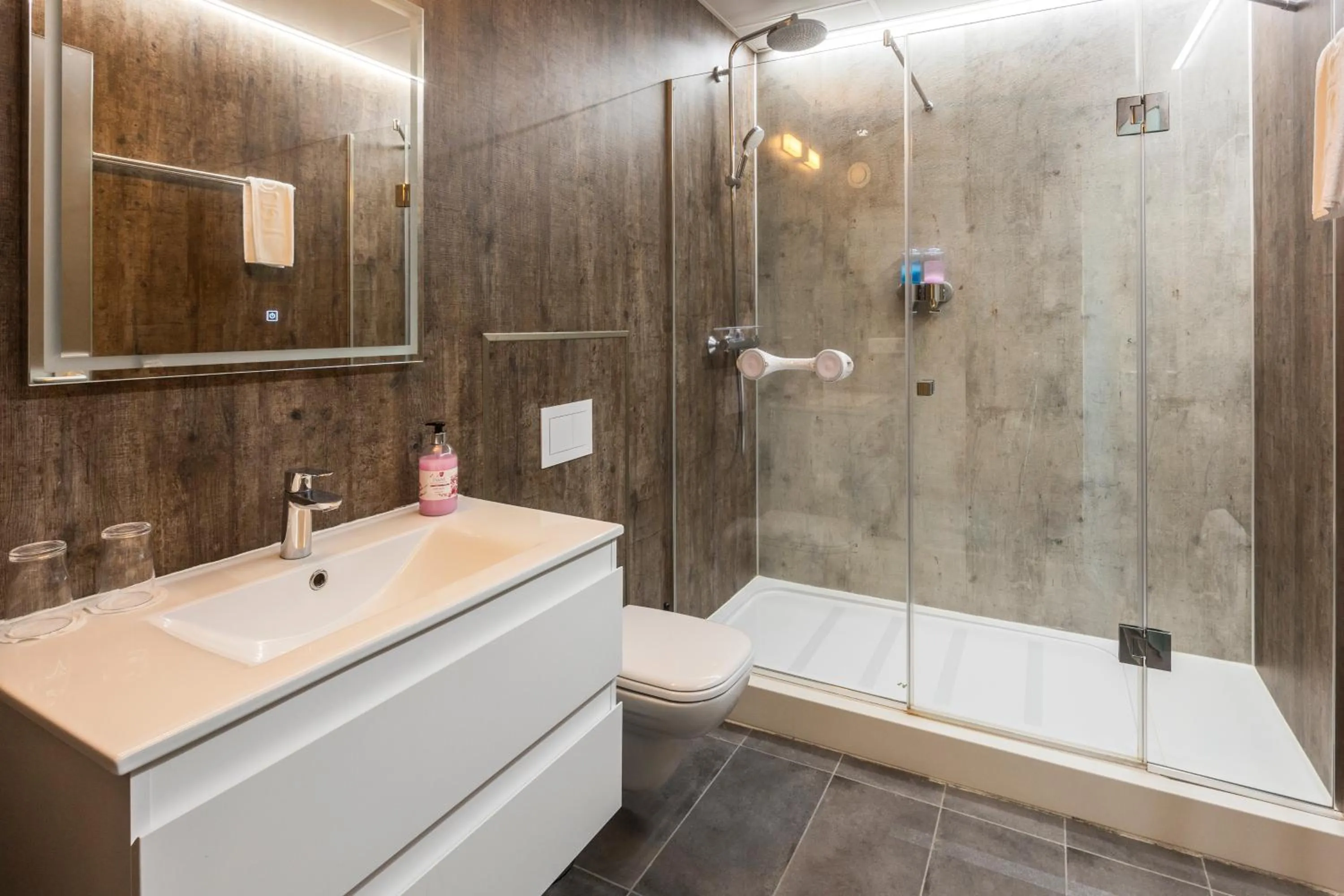 Bathroom in Landhotel