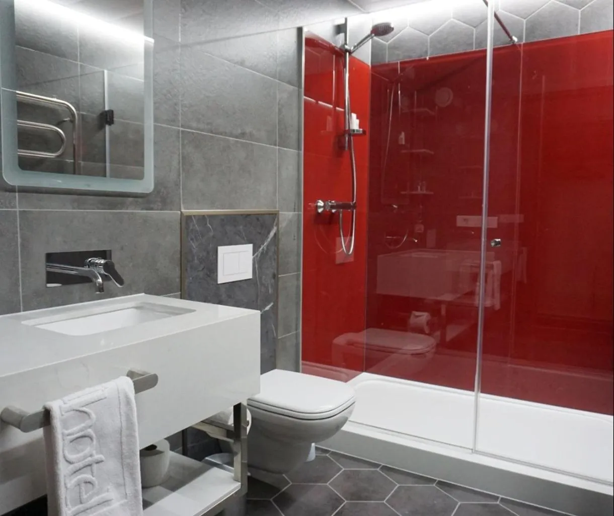 Bathroom in Landhotel