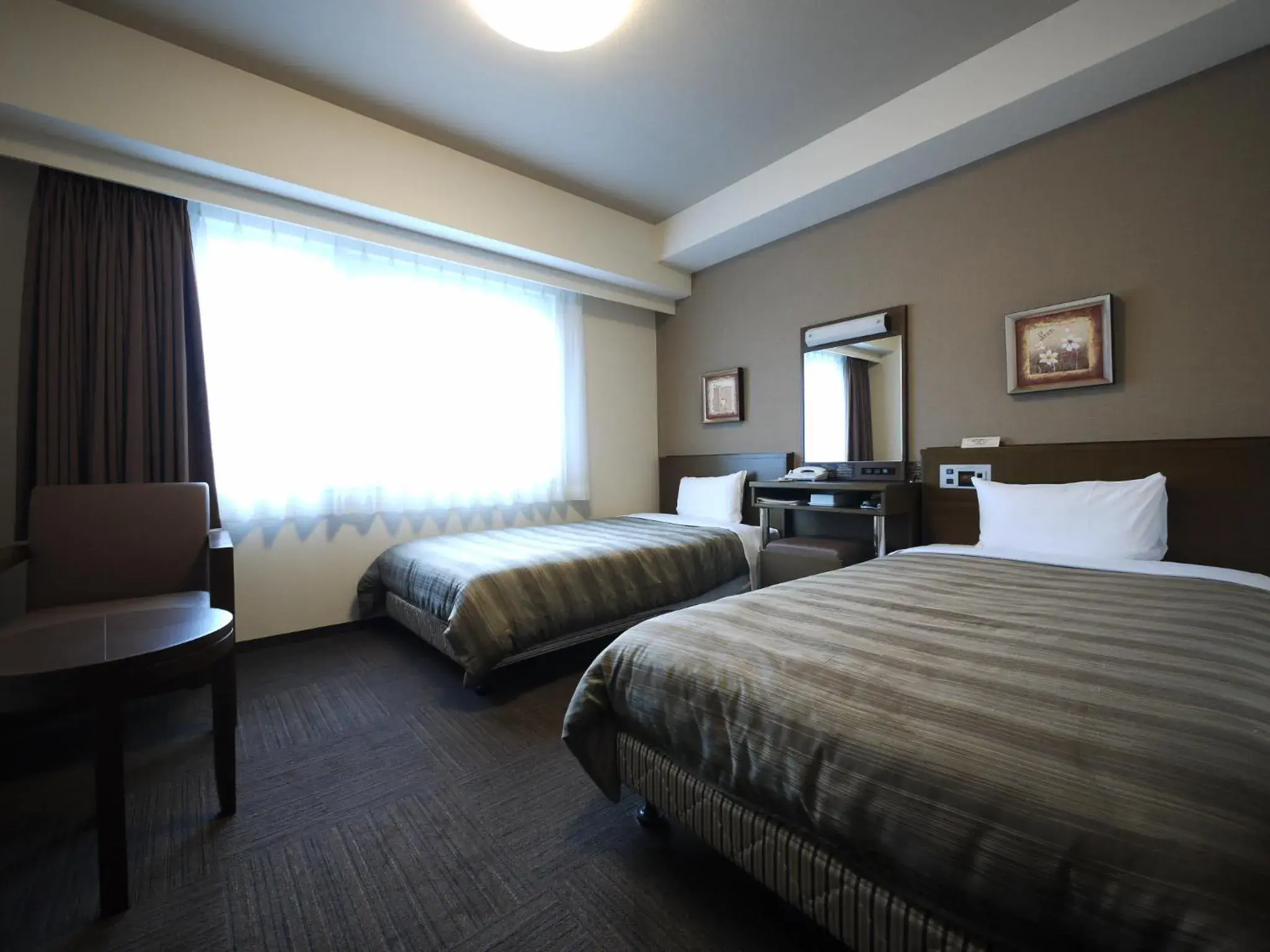 Twin Room - single occupancy - Non-Smoking in Hotel Route-Inn Satsumasendai Twin Room - single occupancy - Non-Smoking in Hotel Route-Inn Satsumasendai