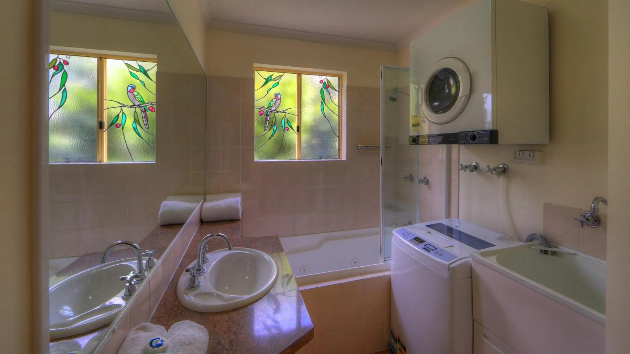 Bathroom in Rainbow Getaway Holiday Apartments