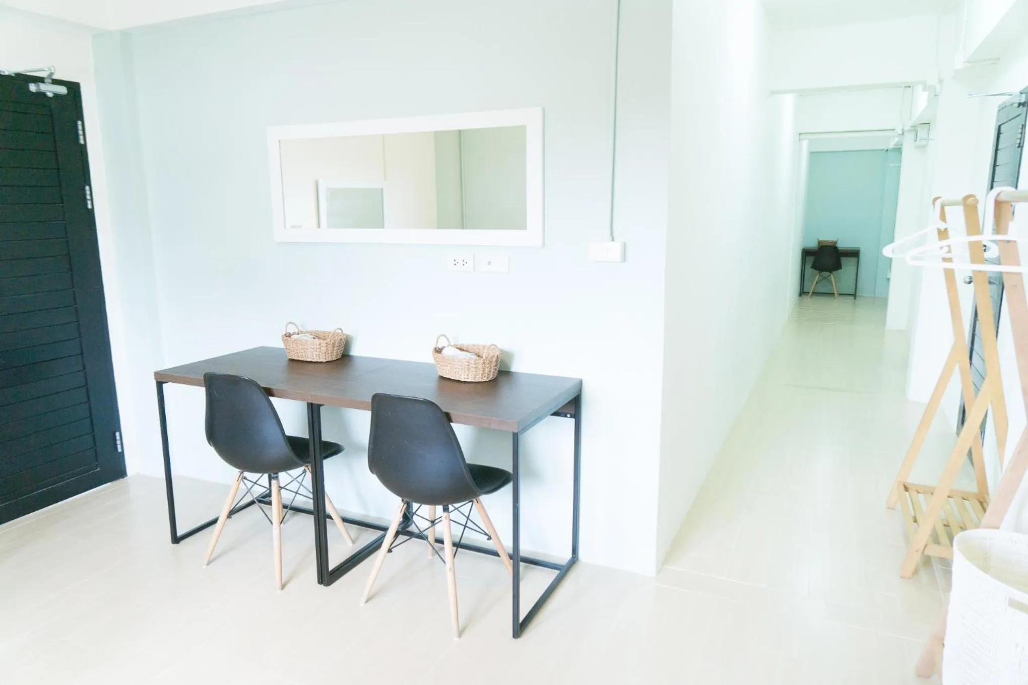 Toilet in Baan Ploy In