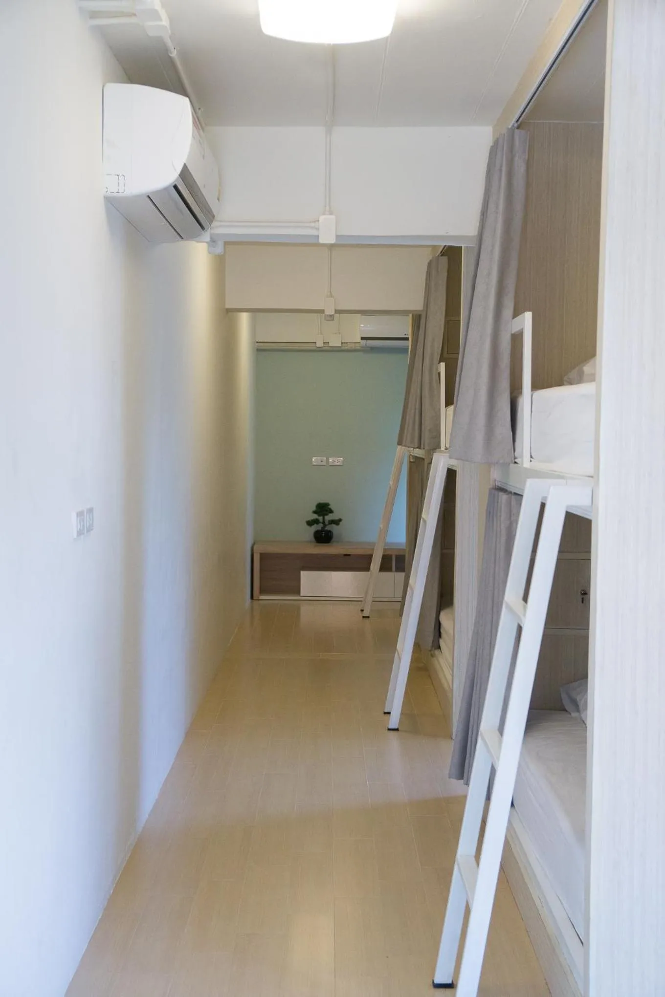 bunk bed in Baan Ploy In