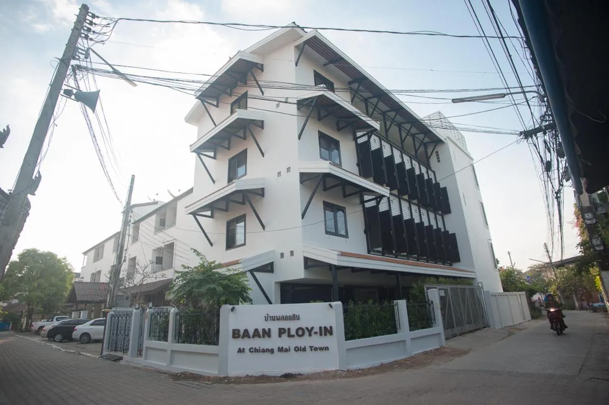 Property building in Baan Ploy In