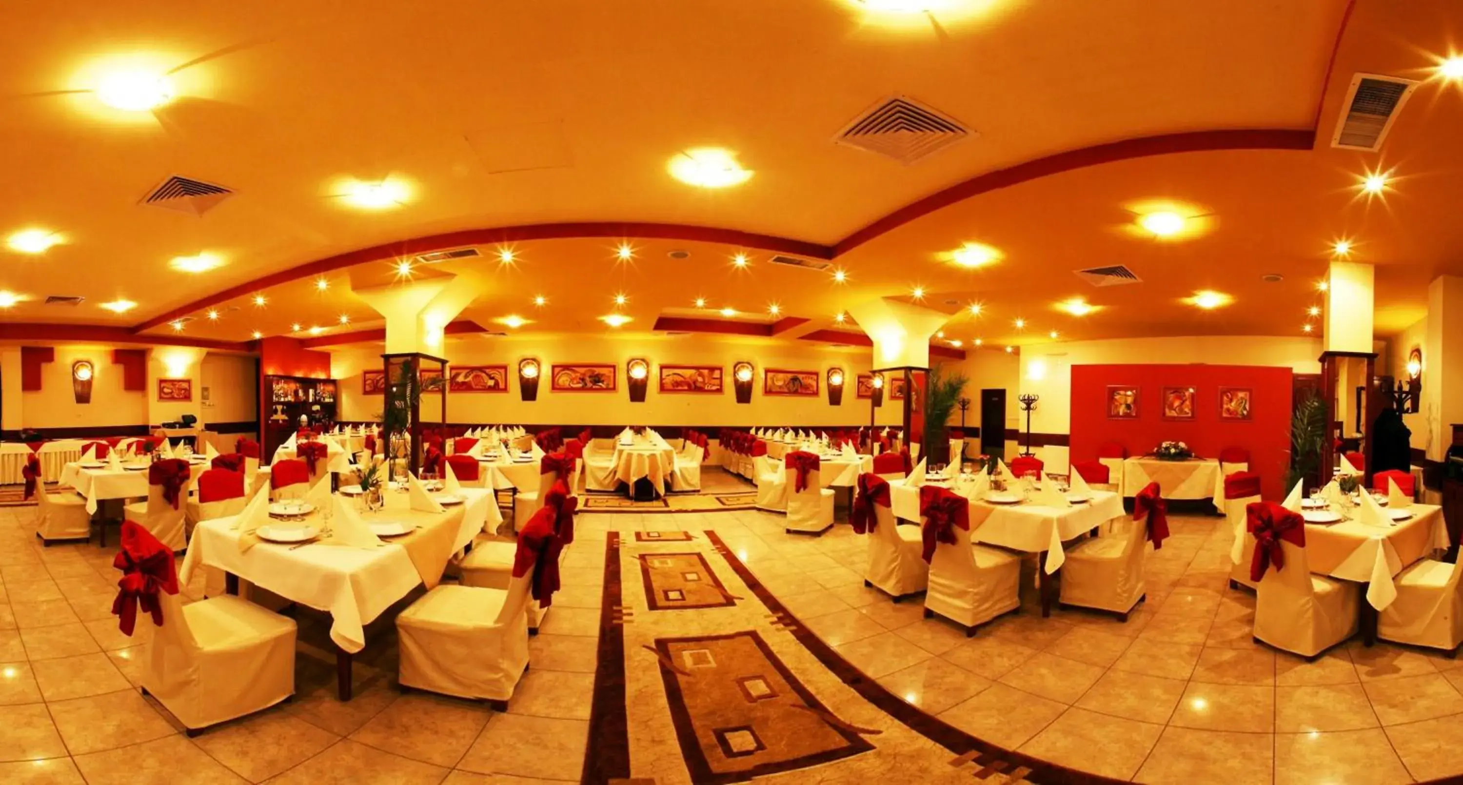 Restaurant/places to eat in Hotel Premier Restaurant/places to eat in Hotel Premier