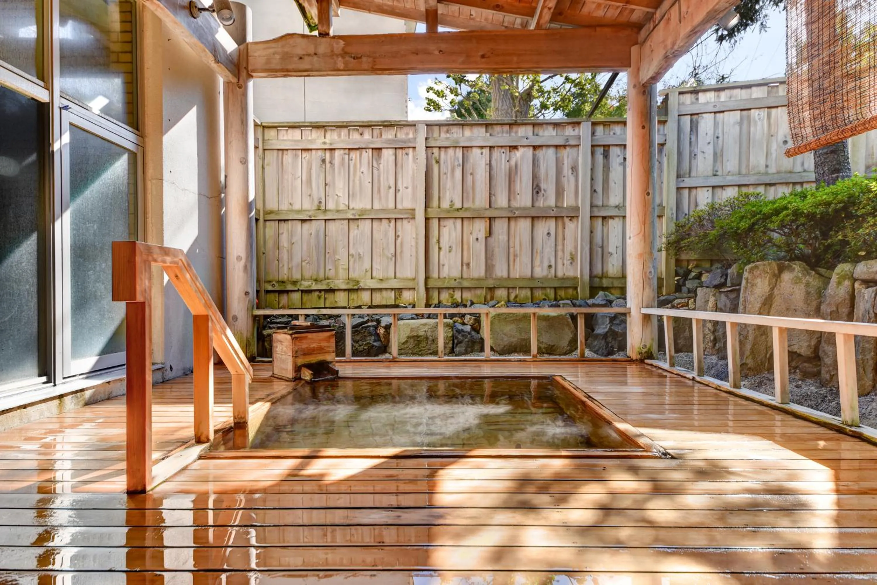 Open Air Bath in Yanagi No Yu