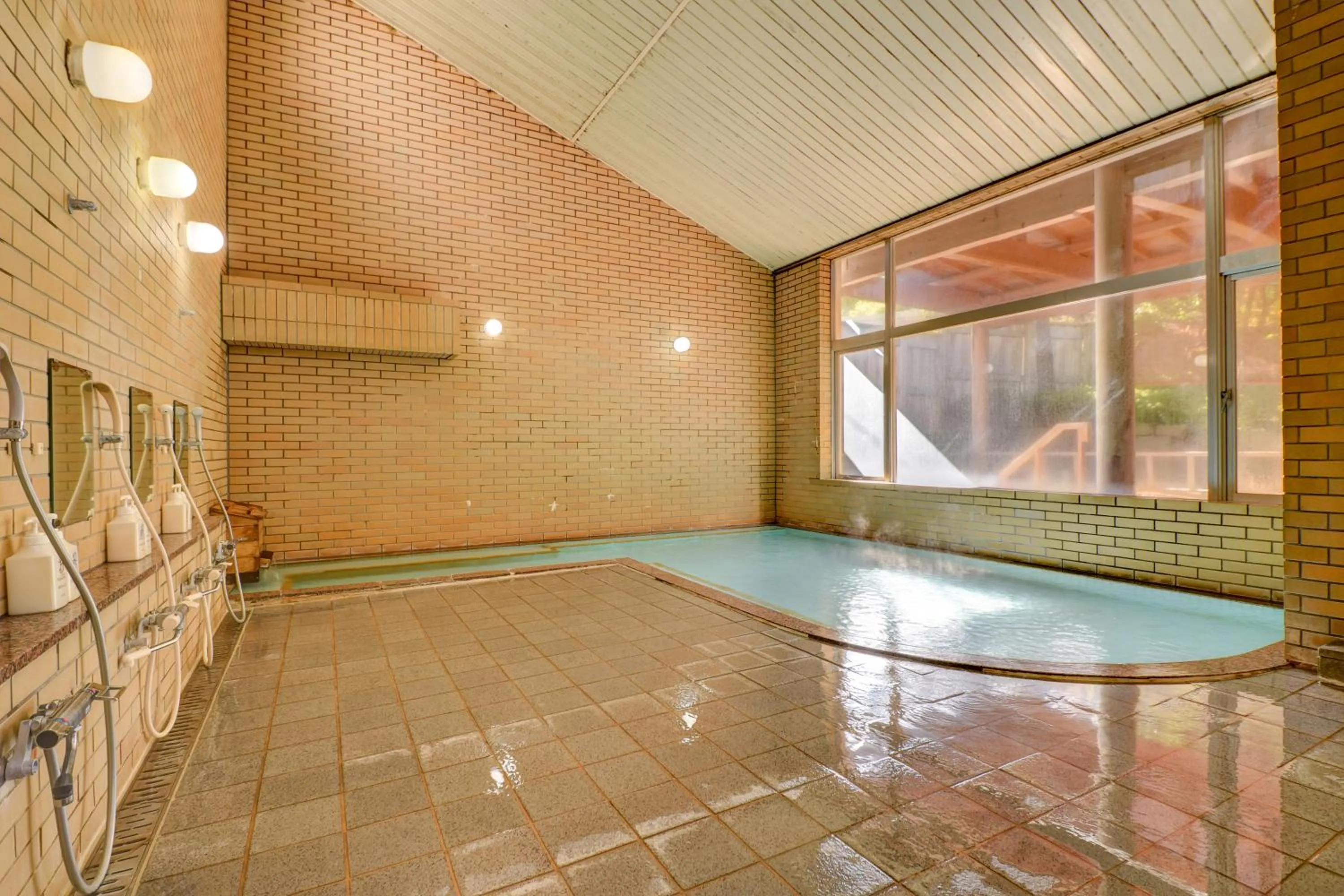 Public Bath in Yanagi No Yu