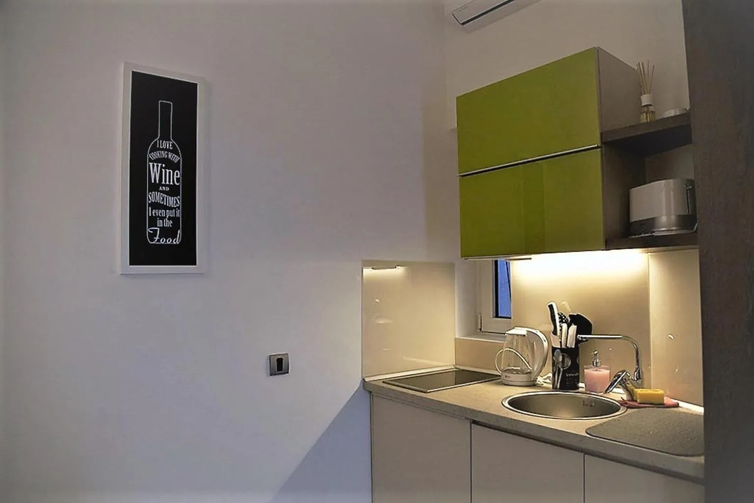 Coffee/tea facilities in Al Mattina Apartments Belgrade