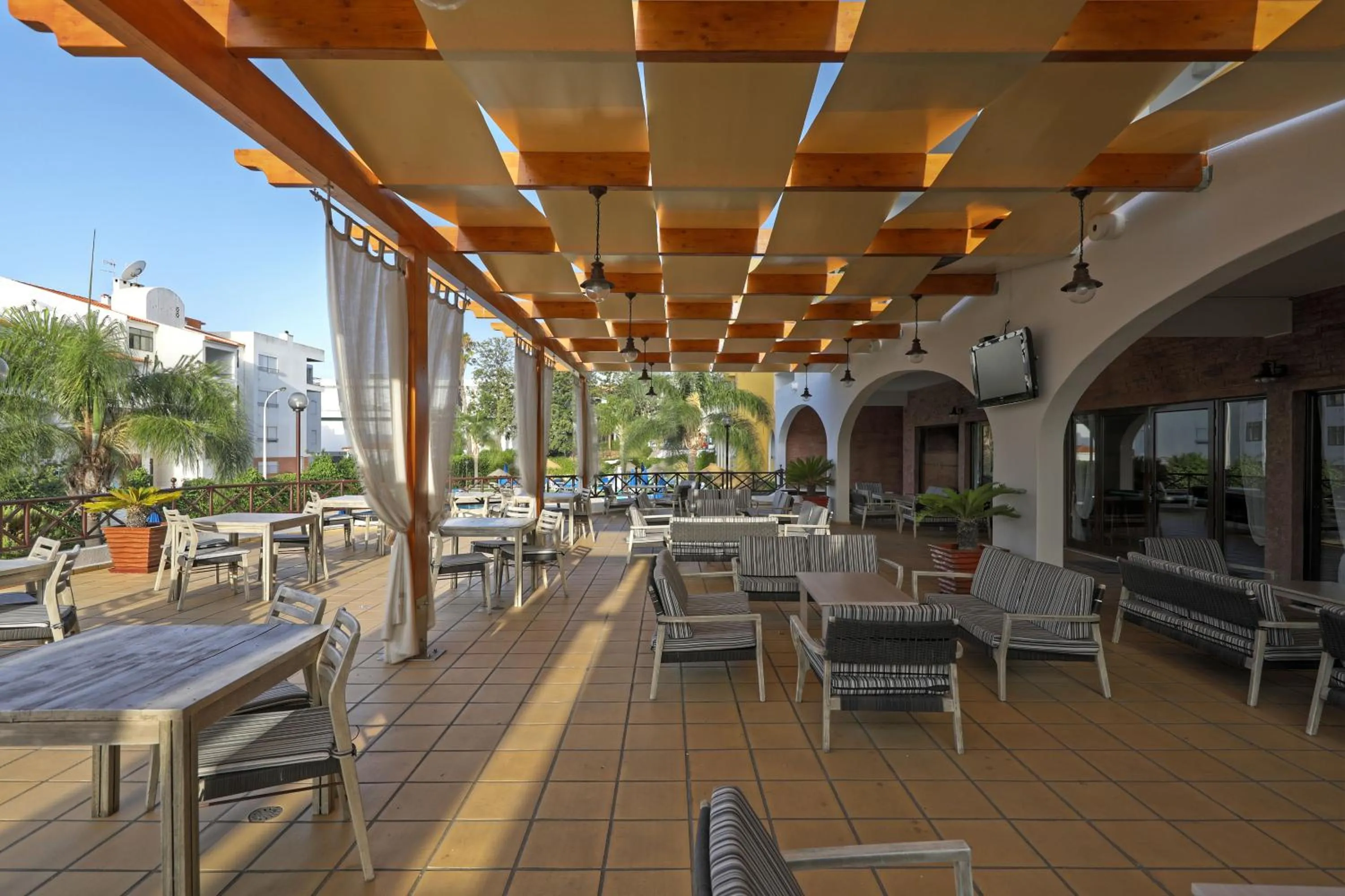 Balcony/Terrace in Aparthotel Paladim & Alagoamar
