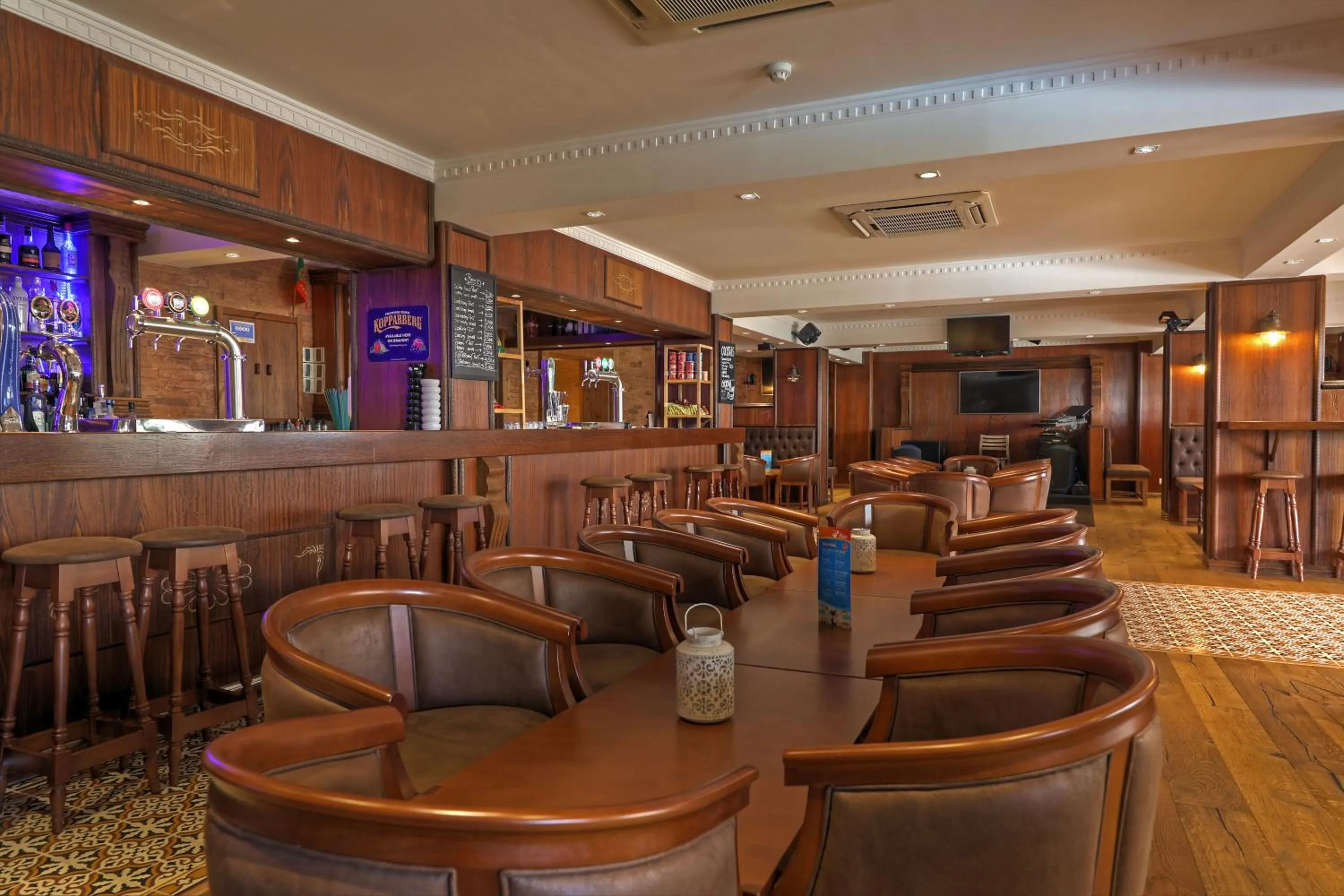 Lounge or bar in Aparthotel Paladim & Alagoamar