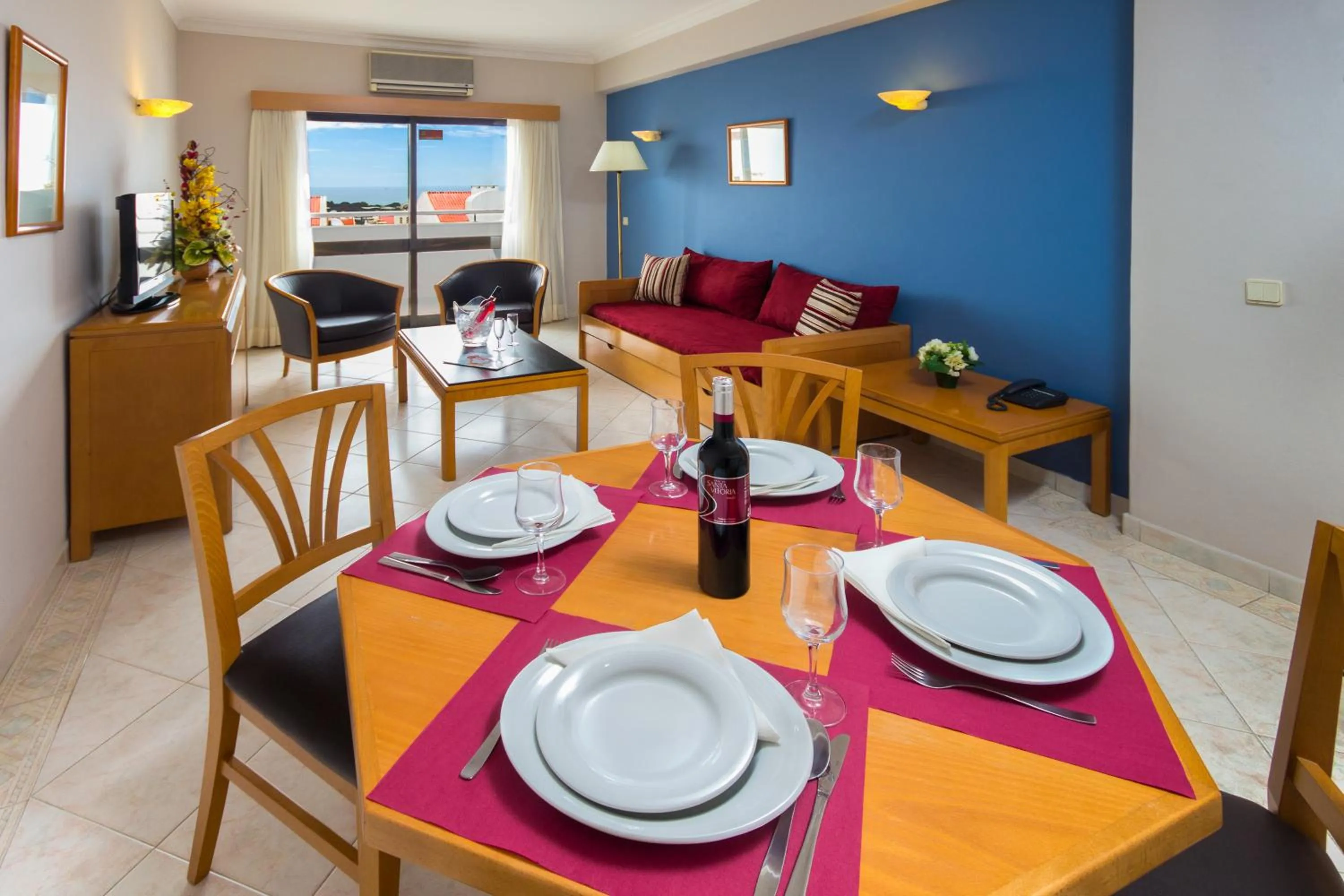 Photo of the whole room in Aparthotel Paladim & Alagoamar