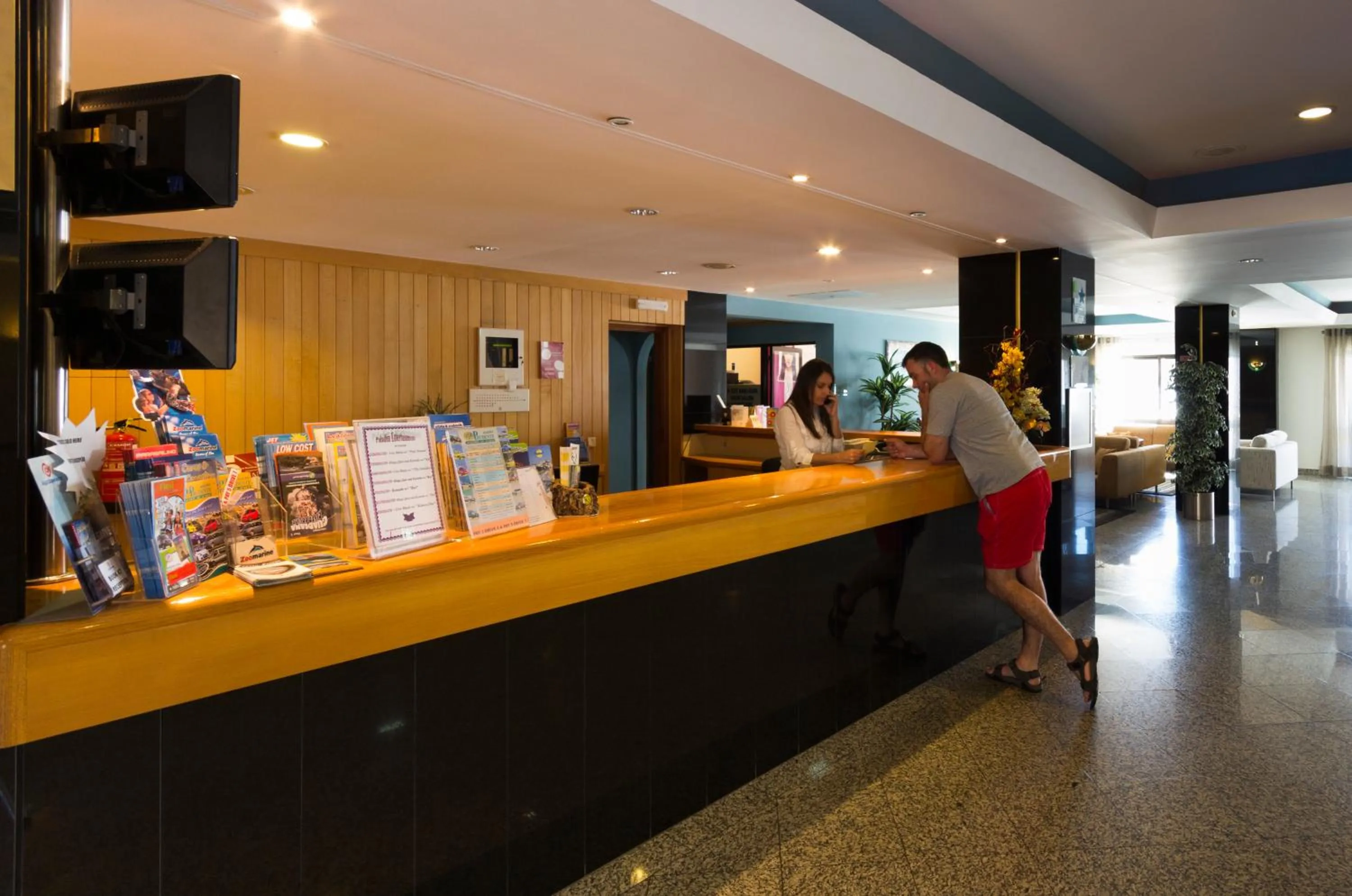 Lobby or reception in Aparthotel Paladim & Alagoamar