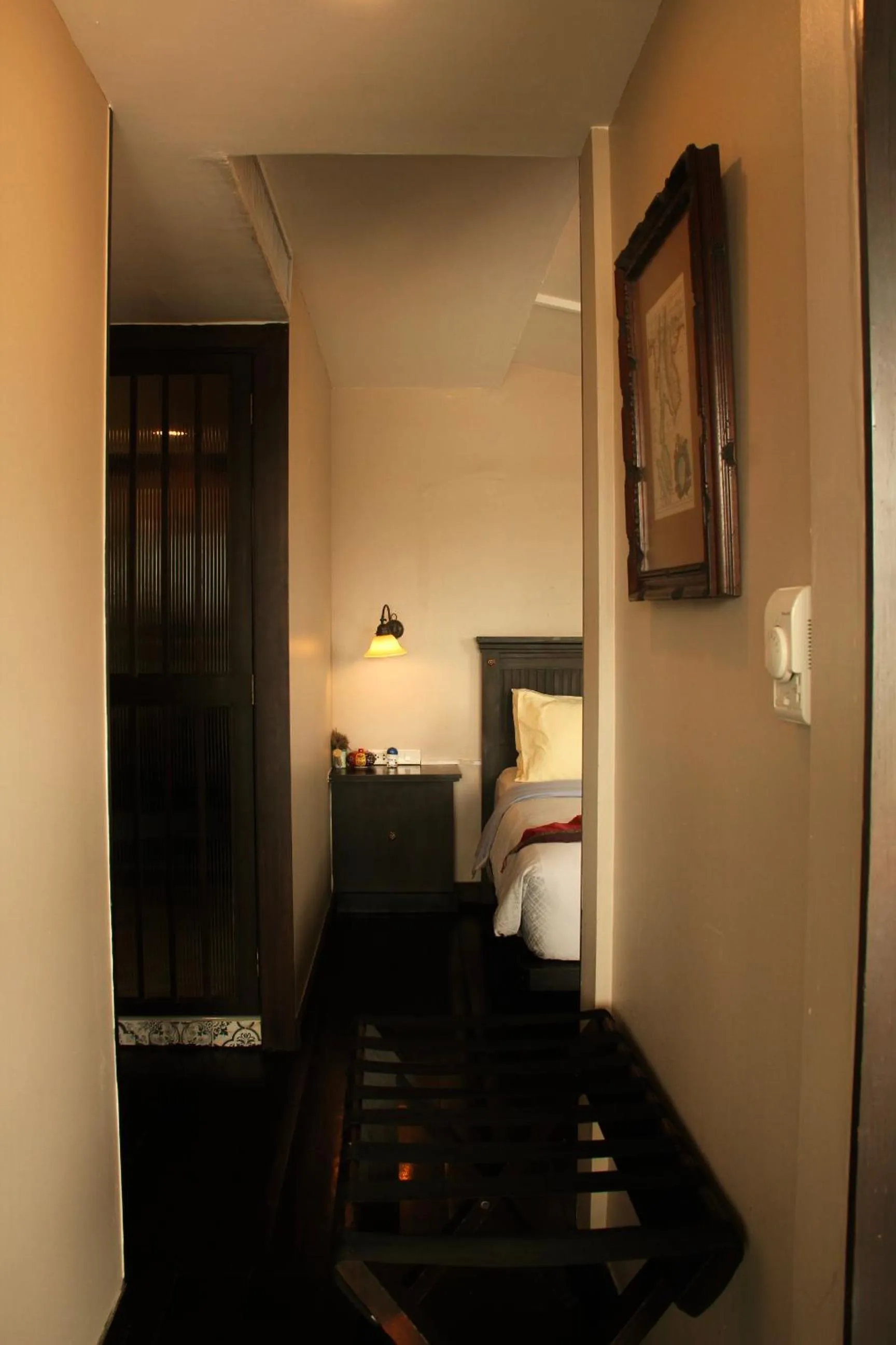 Photo of the whole room, Bed in Arun Residence