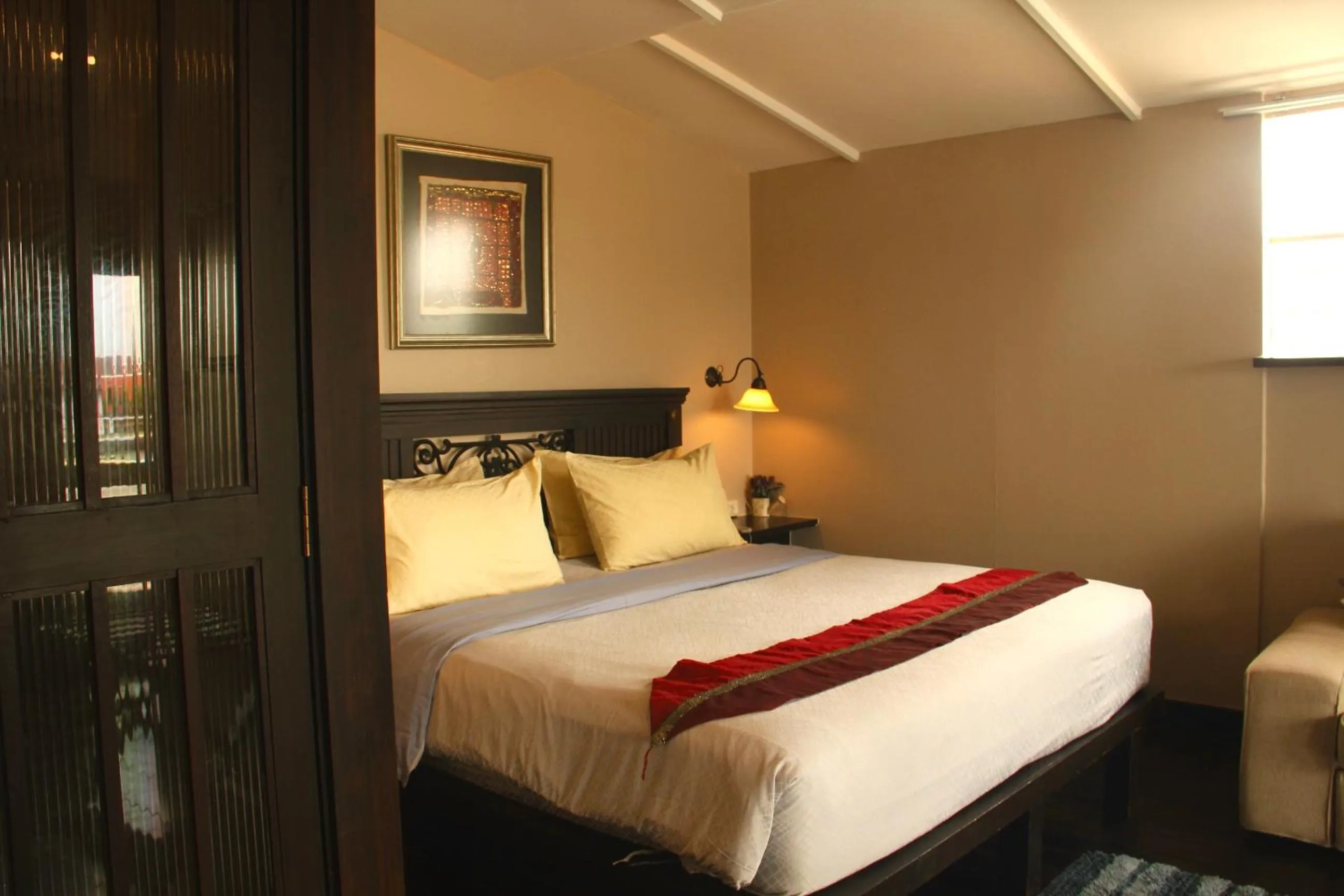 Bed in Arun Residence