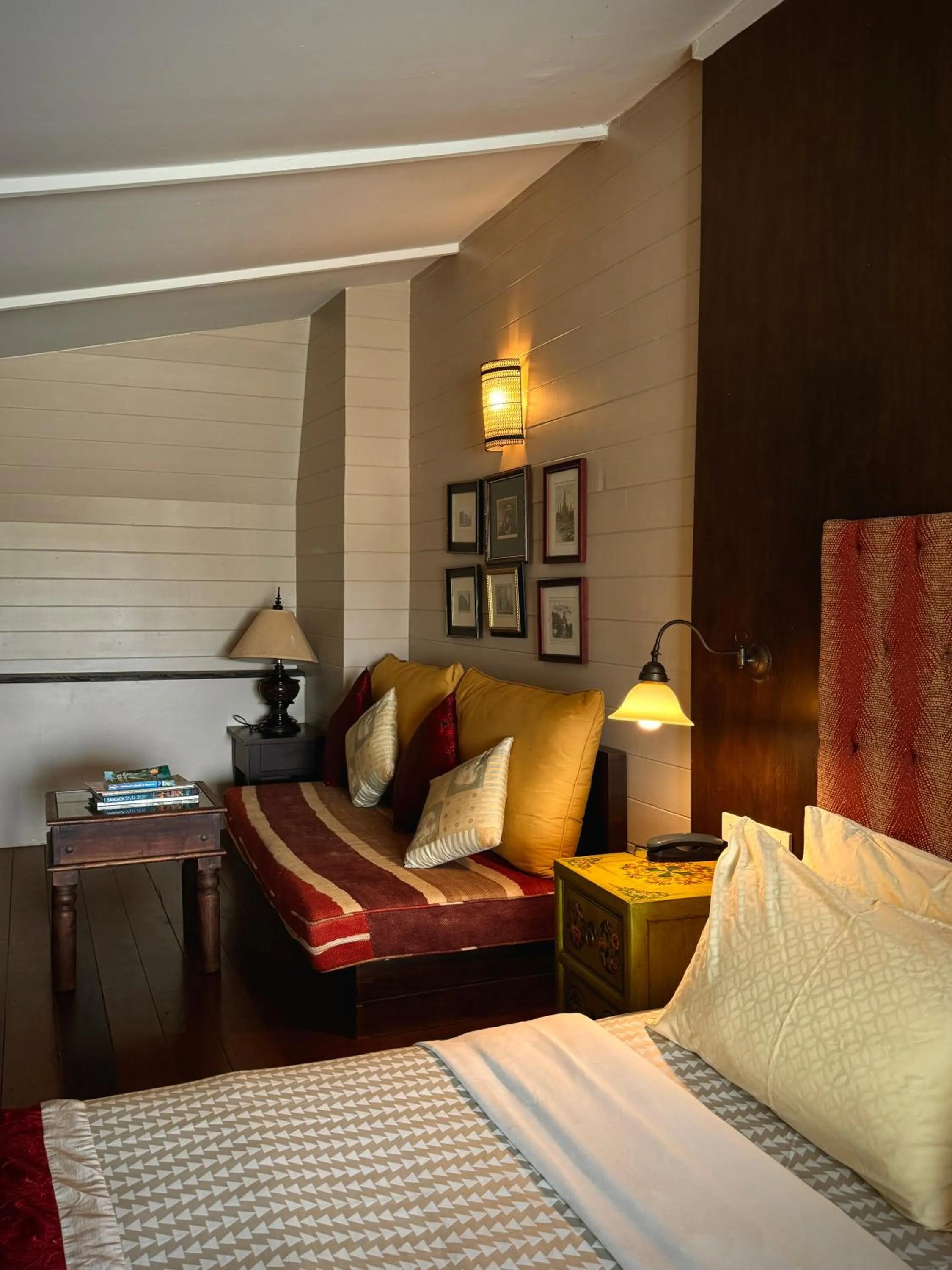 Bed in Arun Residence