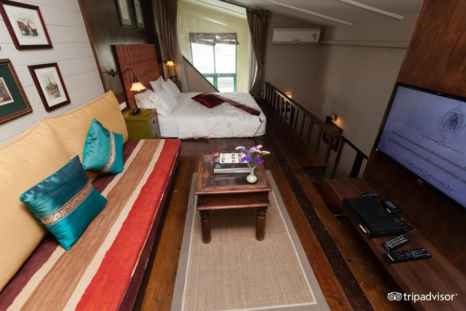 Bed in Arun Residence