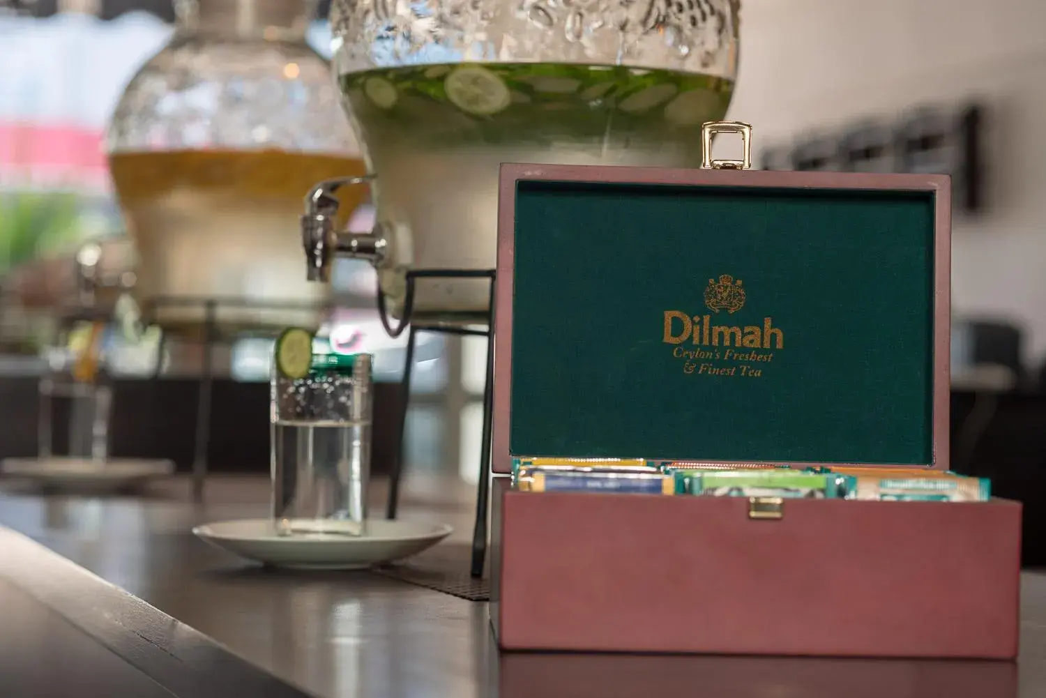 Restaurant/places to eat in Pearl Royal Hotel, Colombo Restaurant/places to eat in Pearl Royal Hotel, Colombo