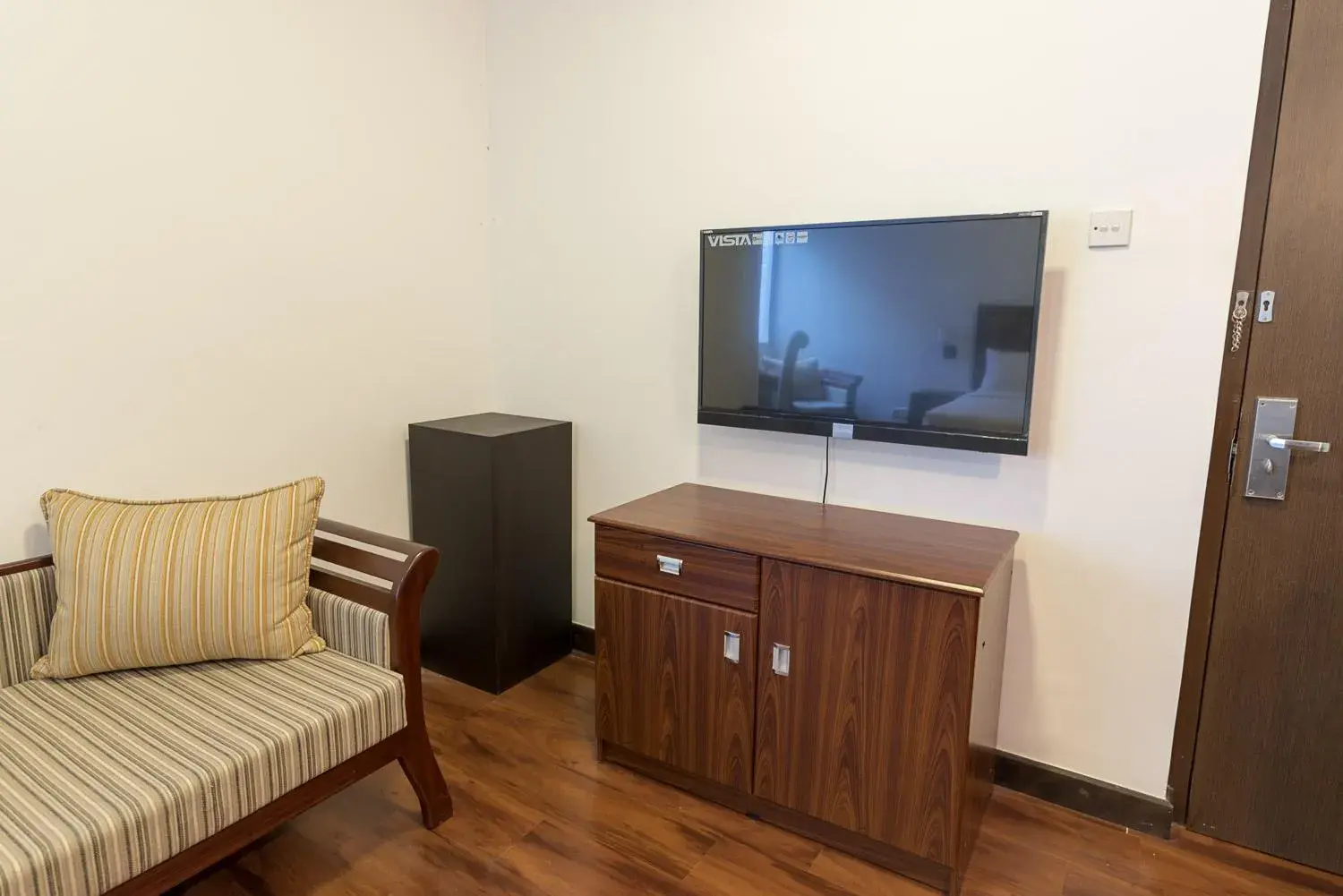 Bed in Pearl Royal Hotel, Colombo Bed in Pearl Royal Hotel, Colombo