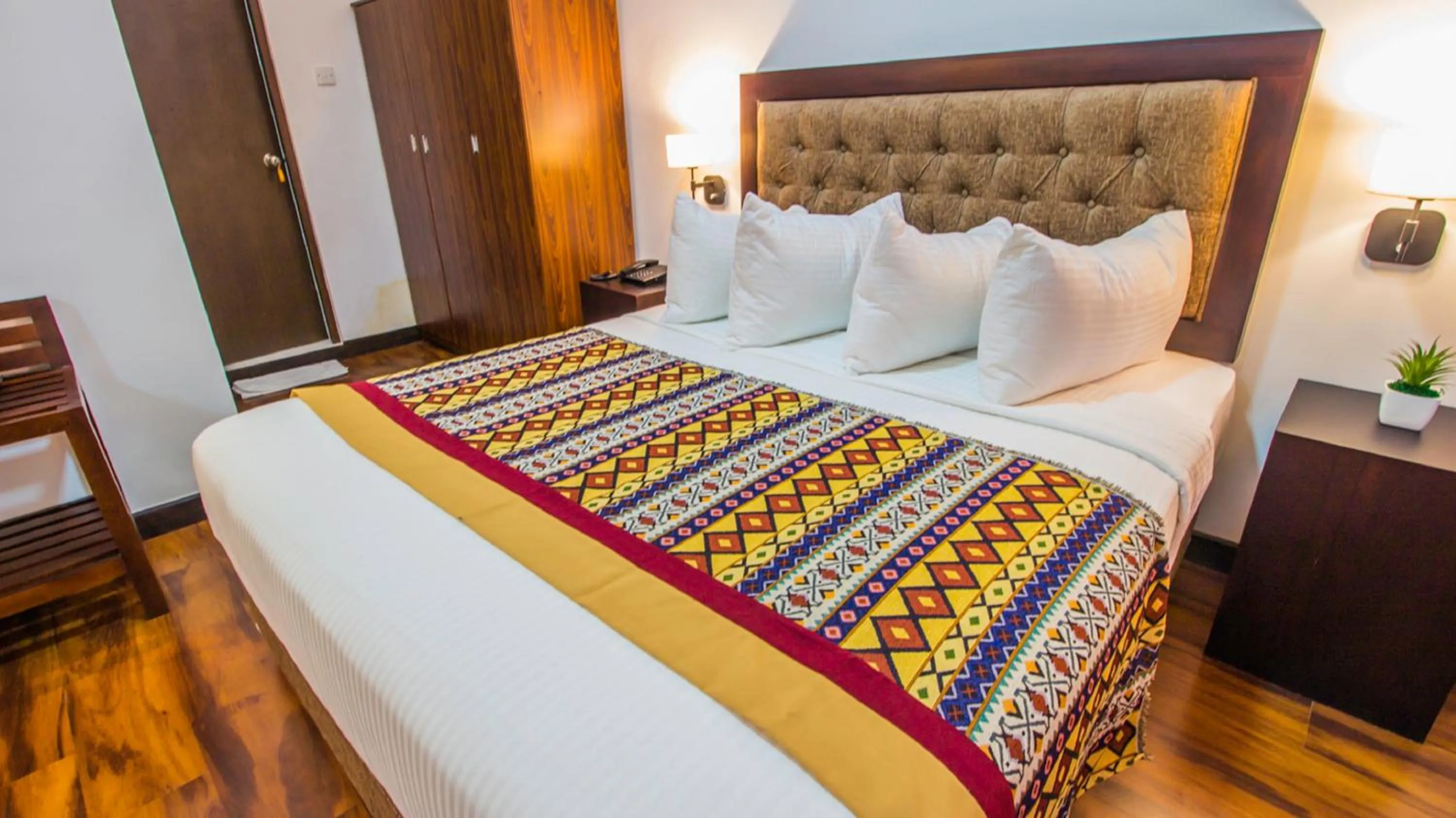 Bed in Pearl Royal Hotel, Colombo
