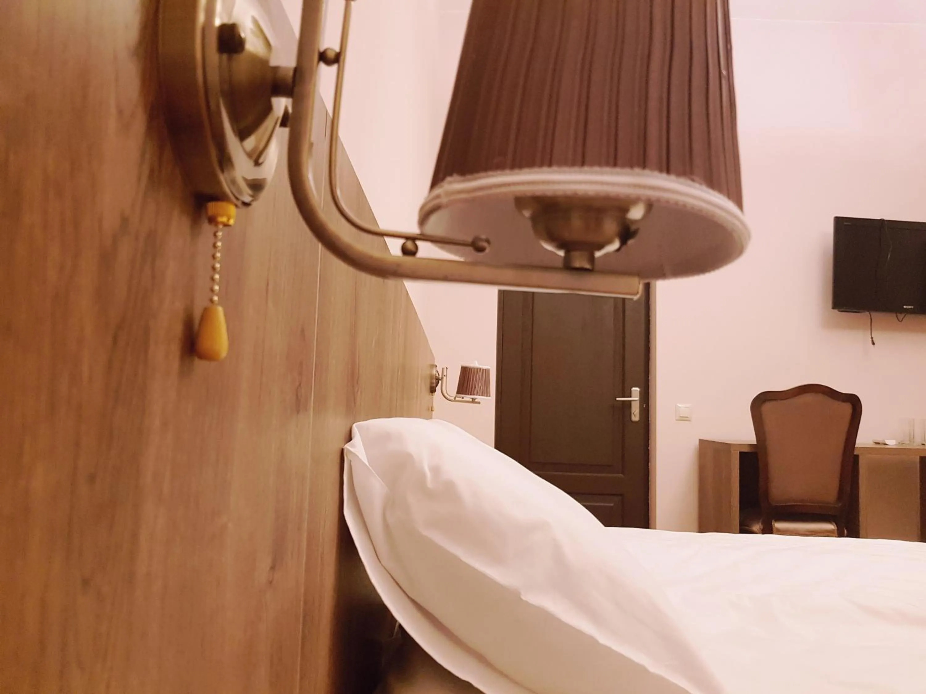 Bedroom, Bed in Hotel Classic