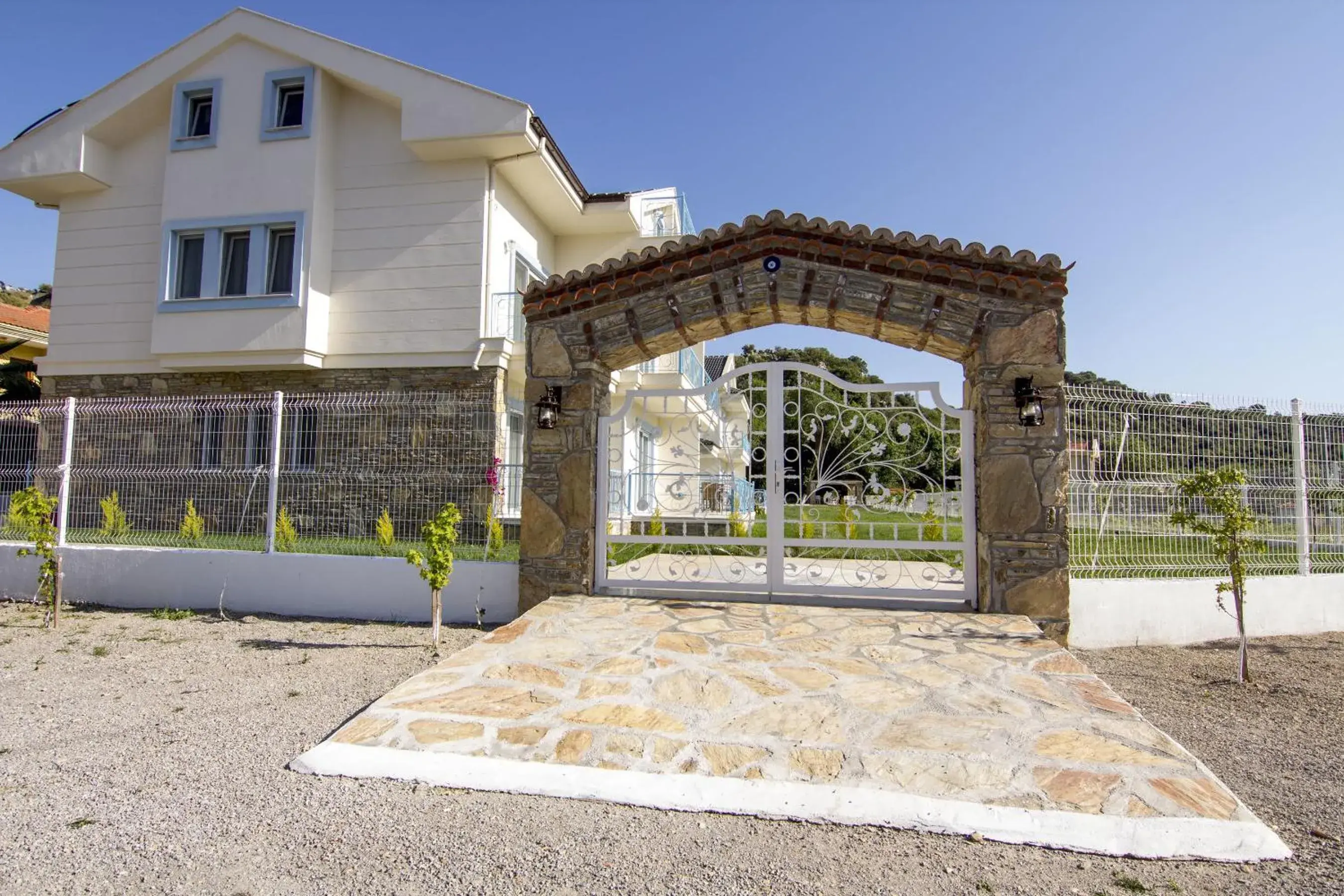 Facade/entrance in Dalyan Basar Hotel Facade/entrance in Dalyan Basar Hotel
