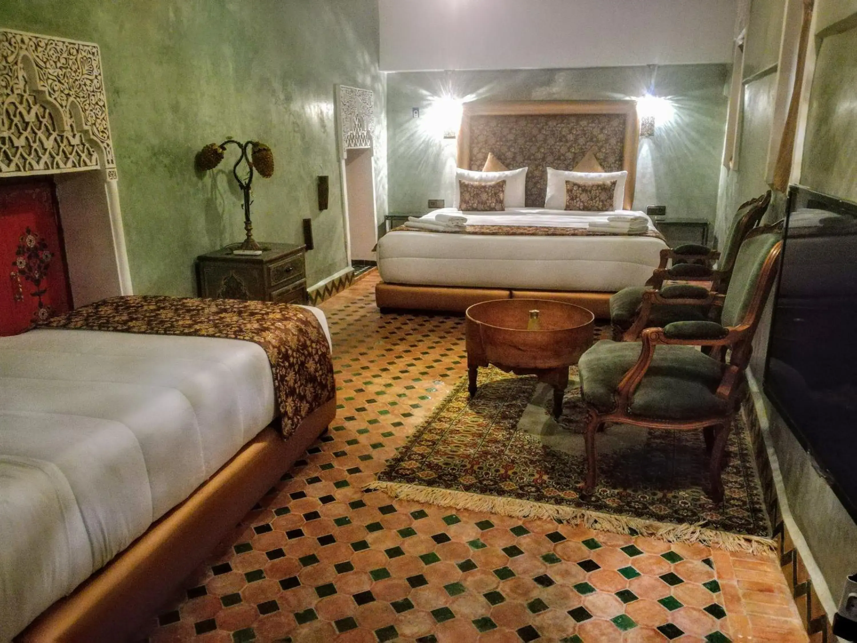 Comfort Triple Room with Shower in Riad Mama H&K Comfort Triple Room with Shower in Riad Mama H&K