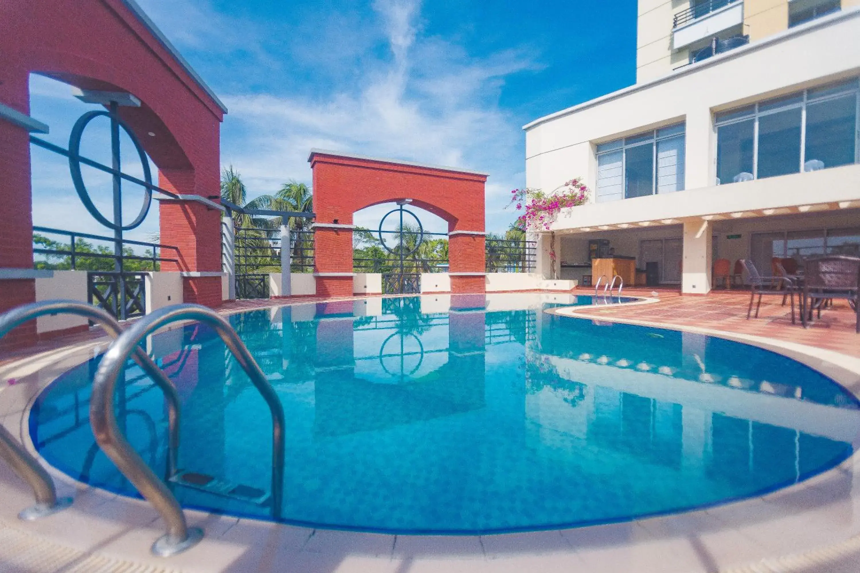 Swimming pool in Hotel Grand Park Barishal Swimming pool in Hotel Grand Park Barishal