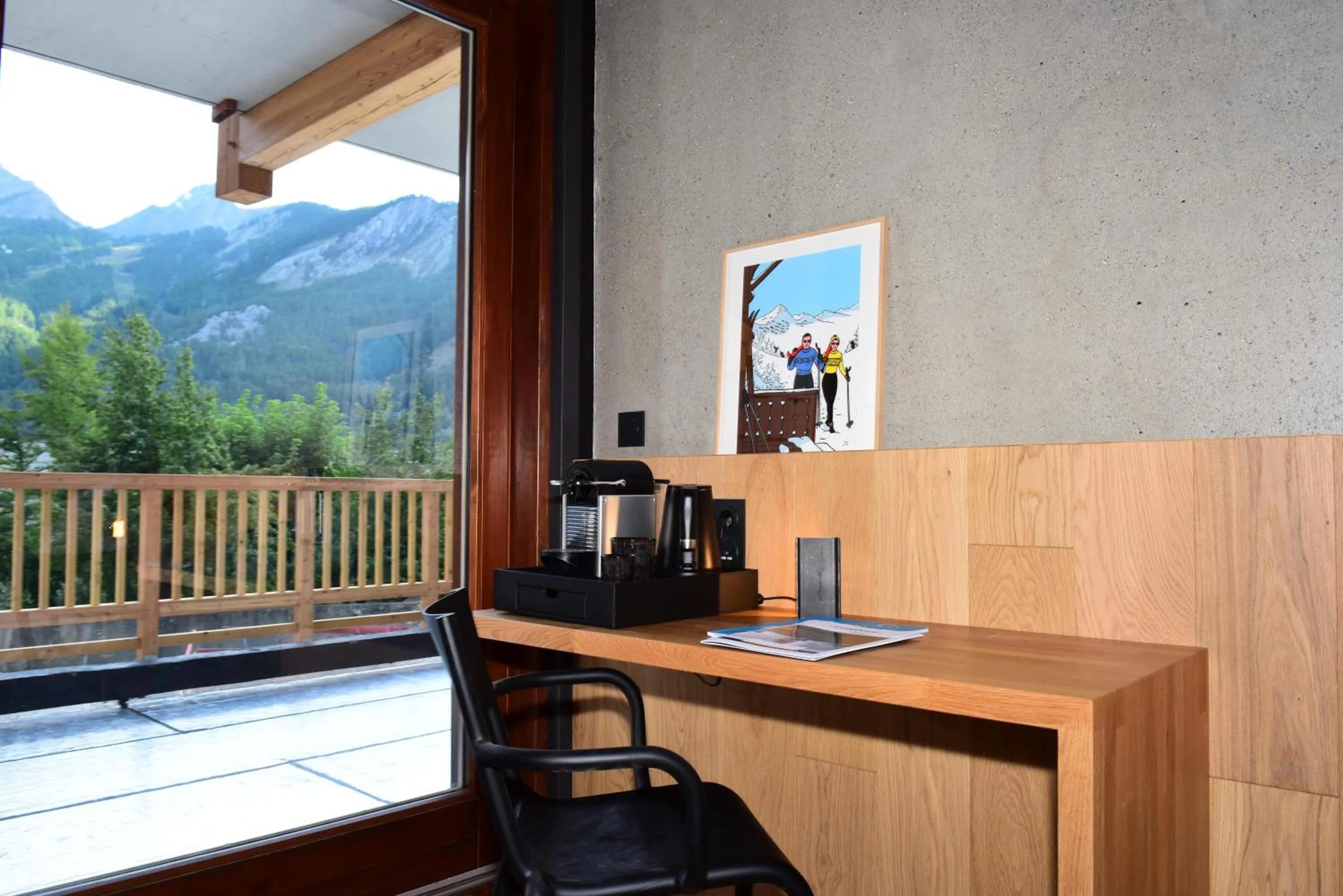 Coffee/tea facilities in Hôtel Restaurant Le Monêtier