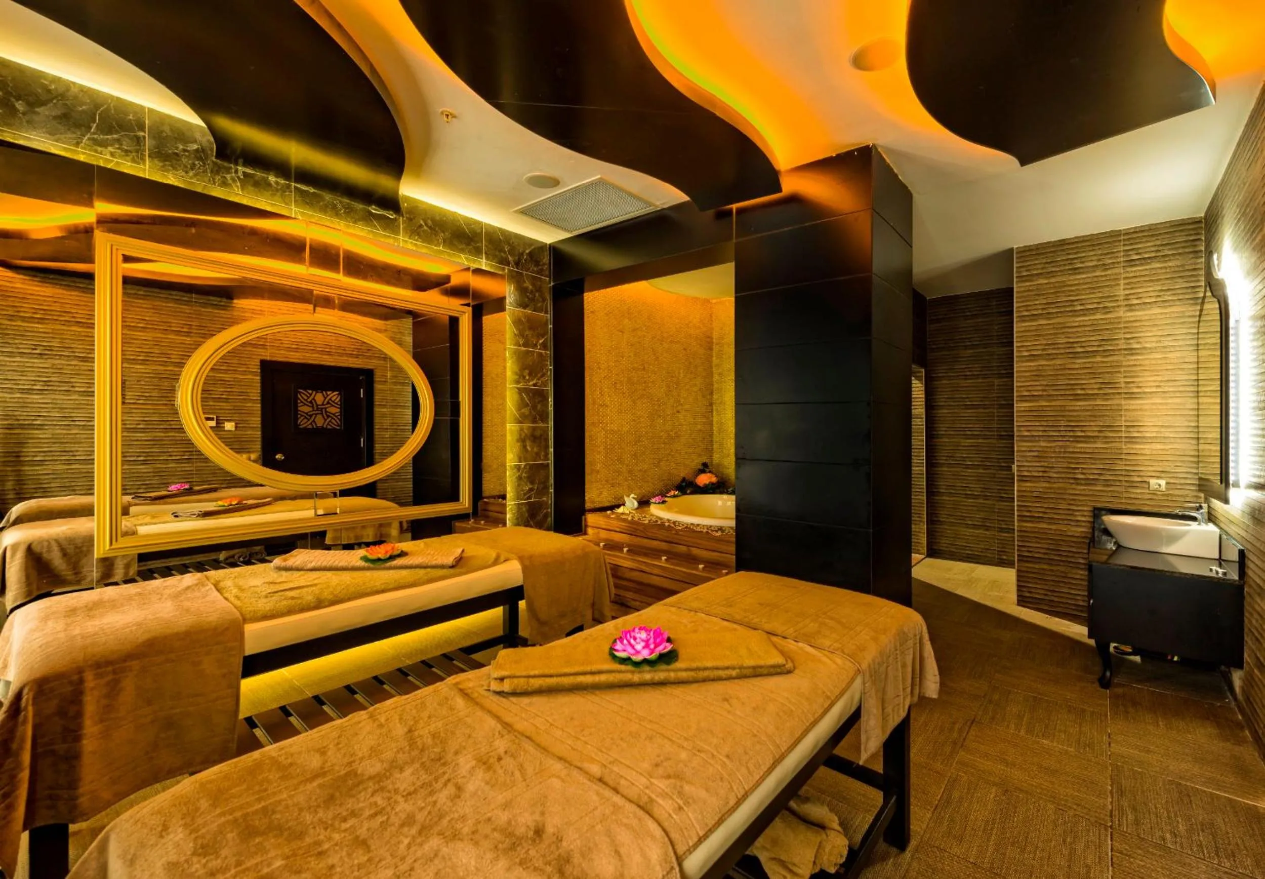Massage in Serenis Hotel