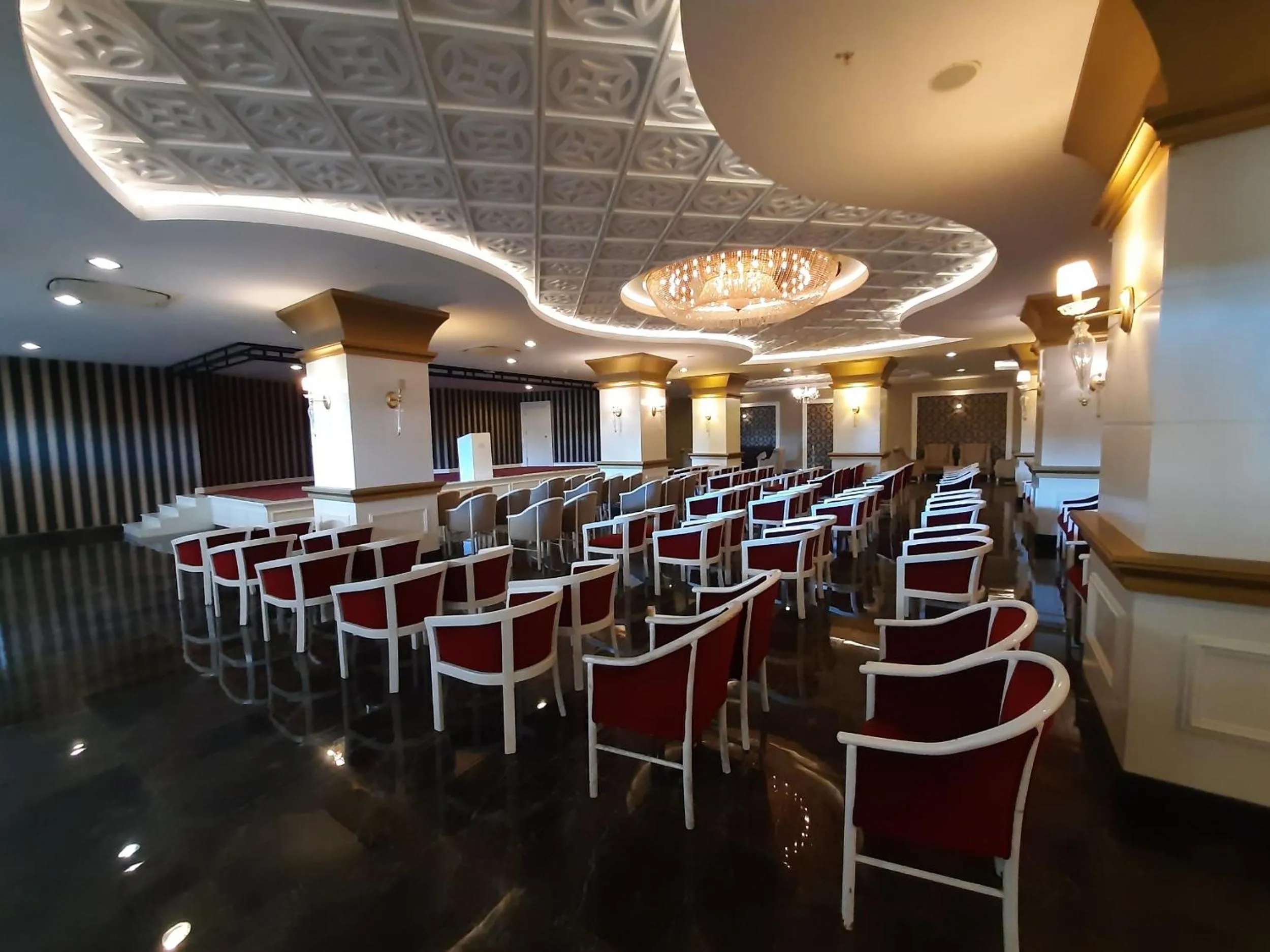 Living room in Serenis Hotel