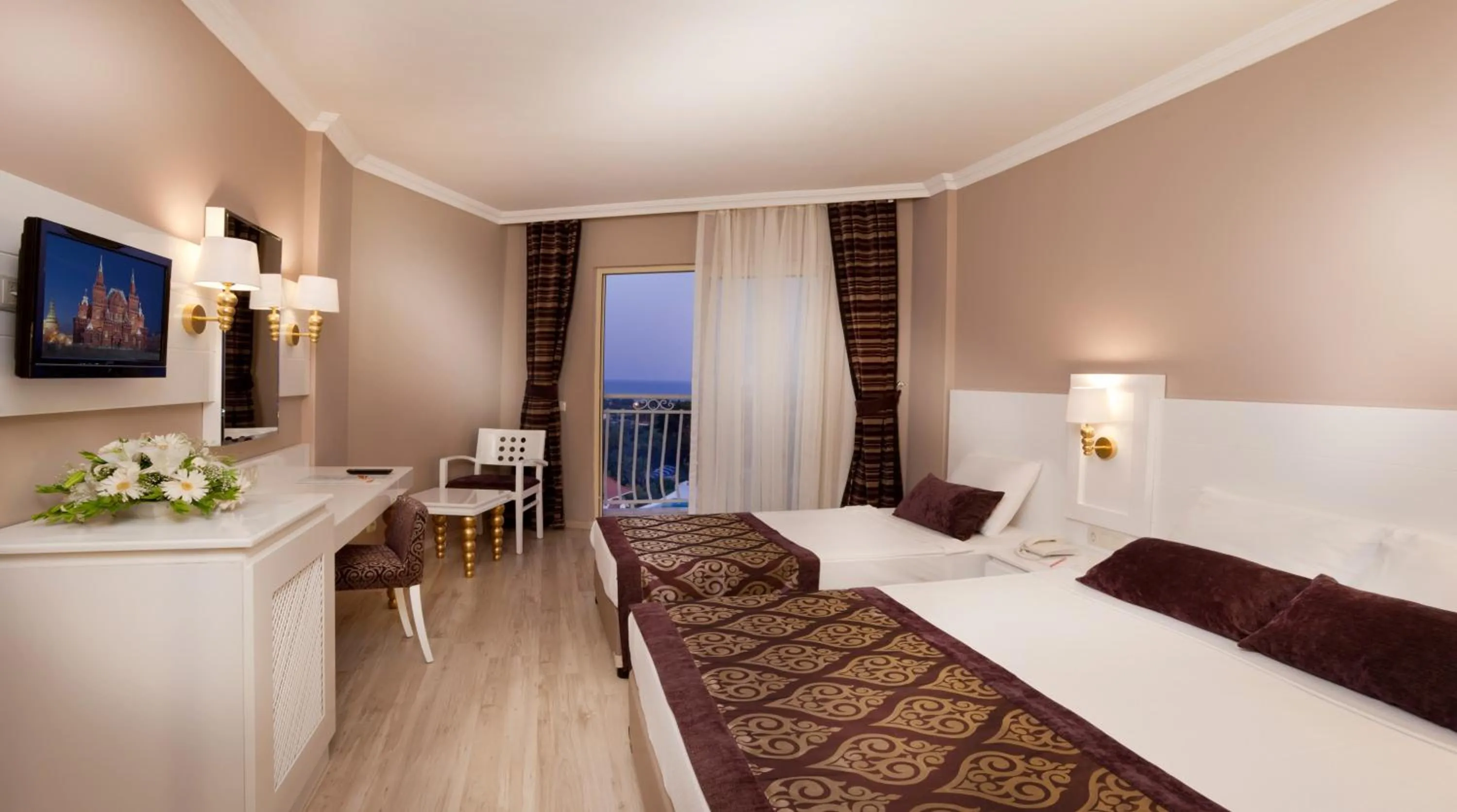 Bed in Serenis Hotel