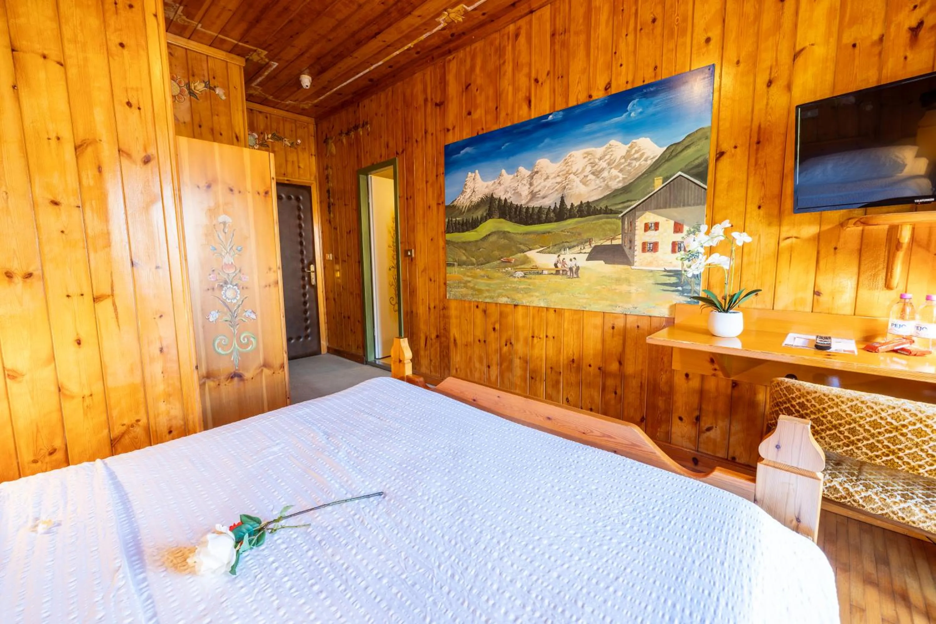 Bed in Villaggio Hotel Aquila