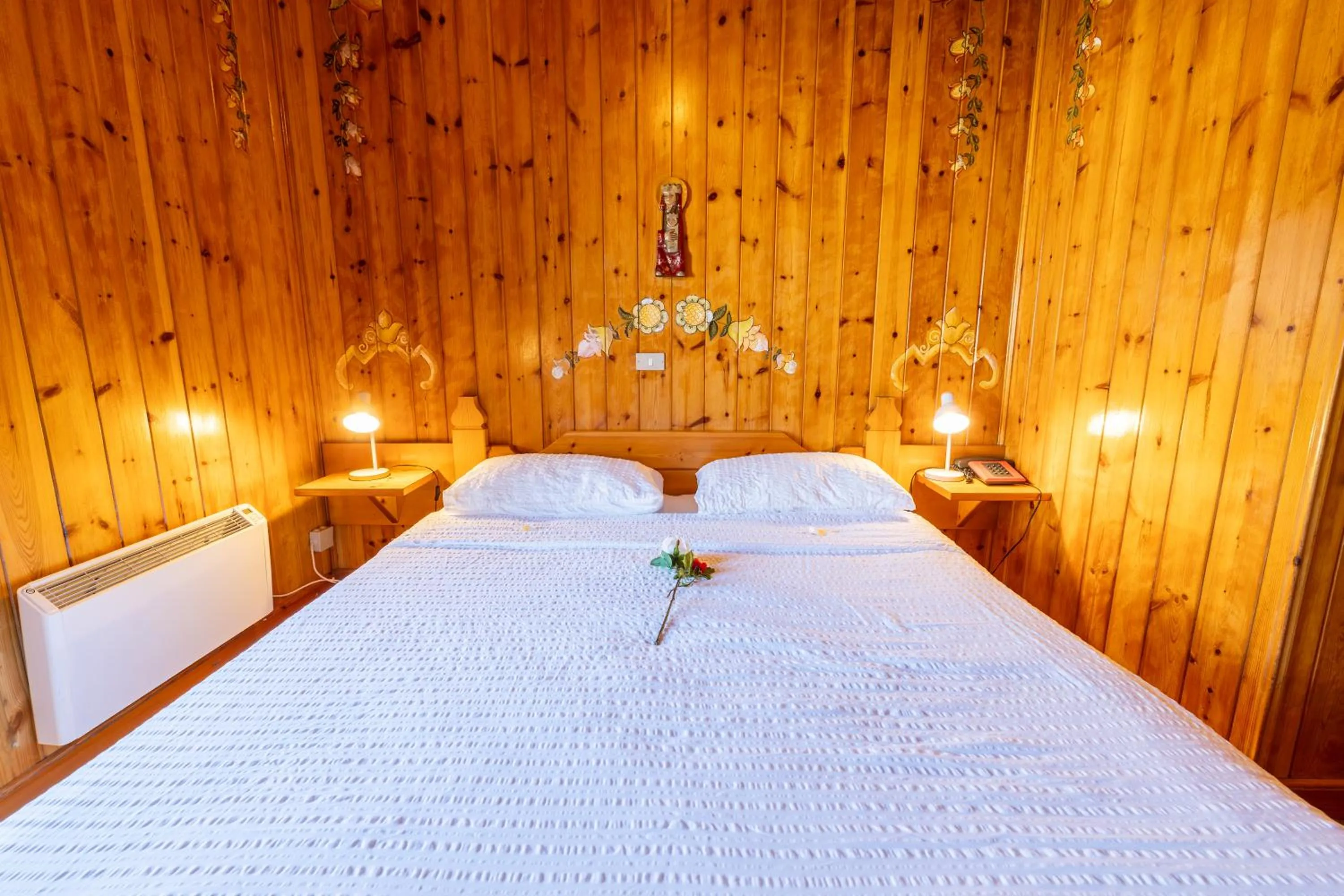 Bed in Villaggio Hotel Aquila