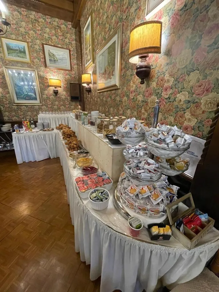 Food and drinks in Villaggio Hotel Aquila