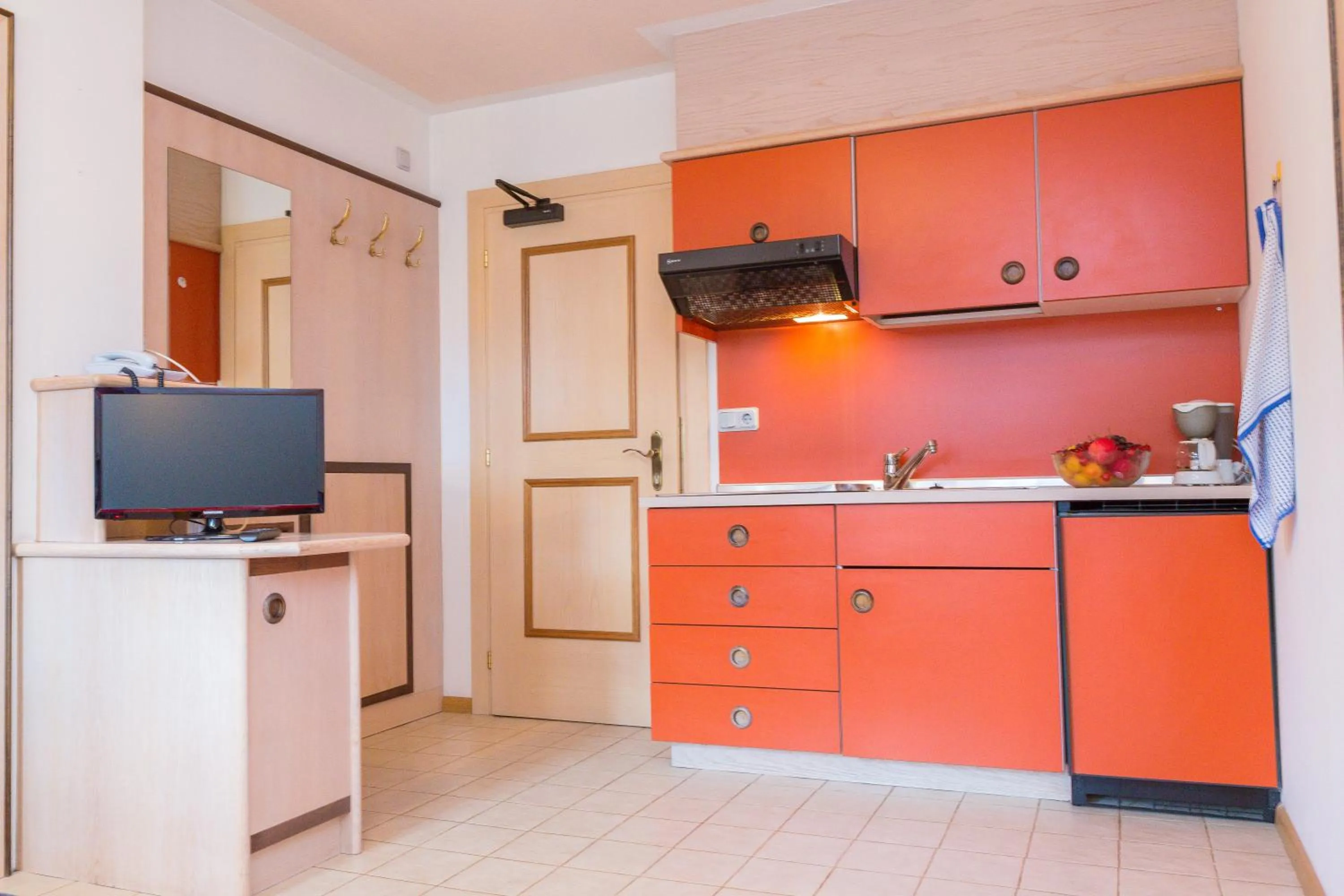 Kitchen or kitchenette in Camping Olympia