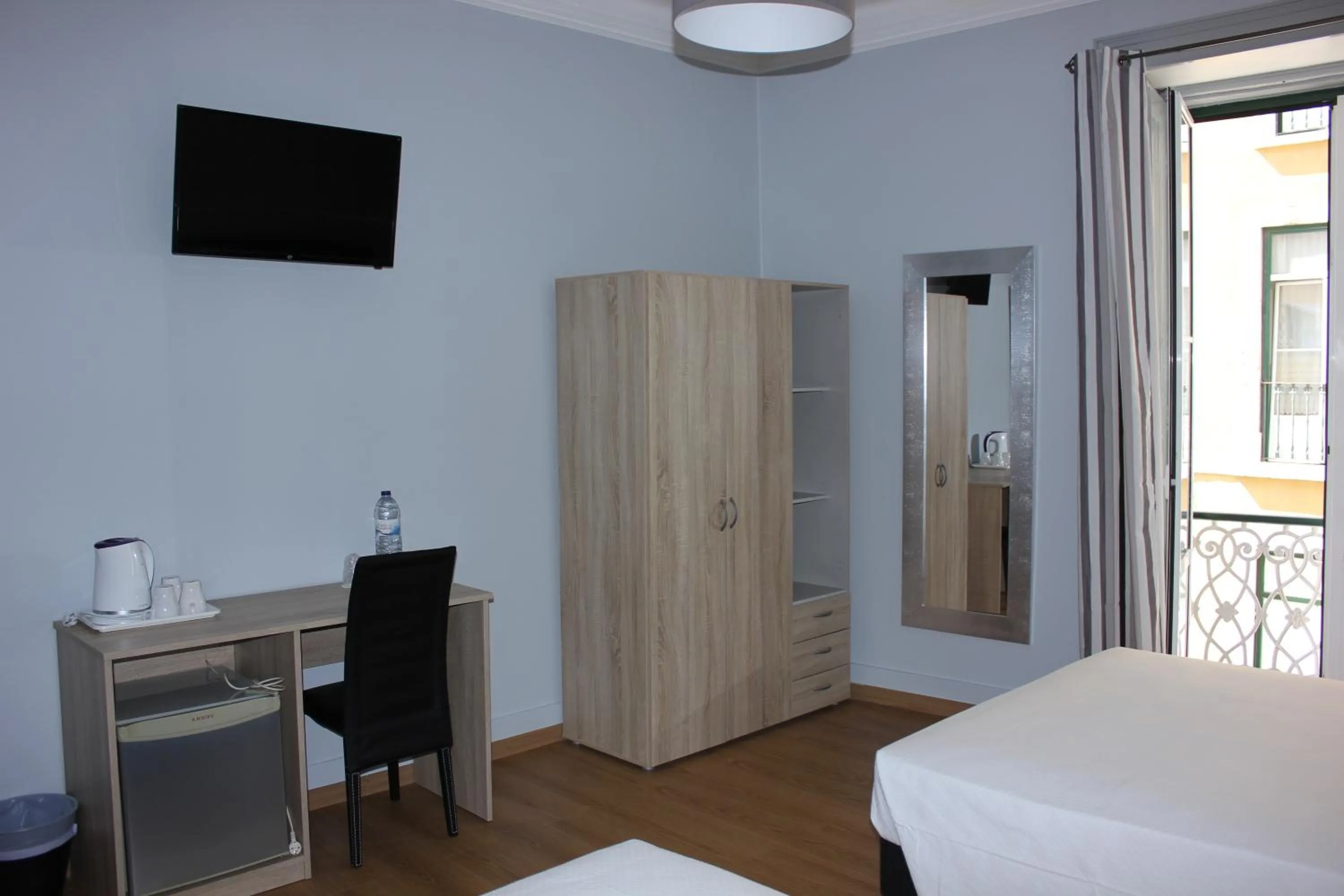 TV and multimedia, Bed in O Elétrico Guesthouse