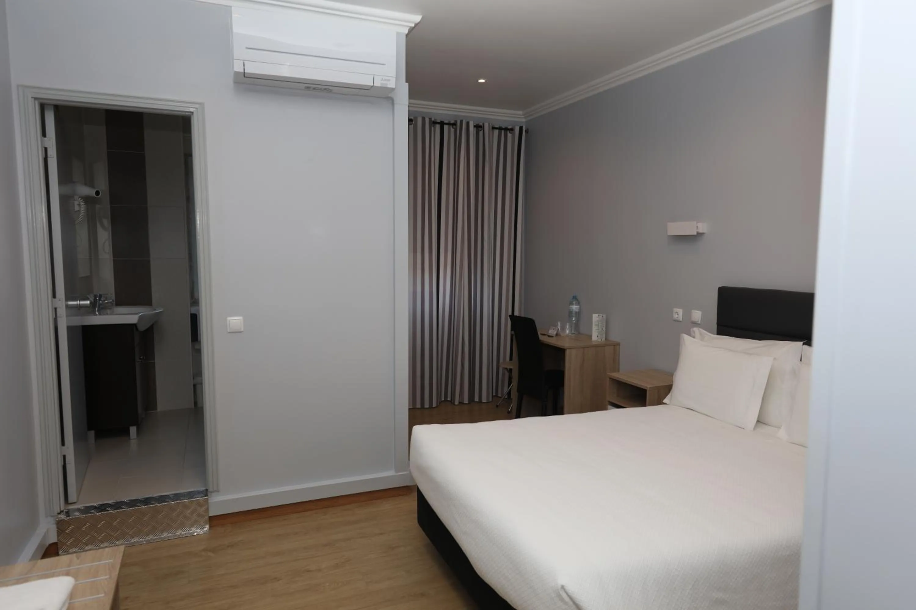 Bedroom, Bed in O Elétrico Guesthouse