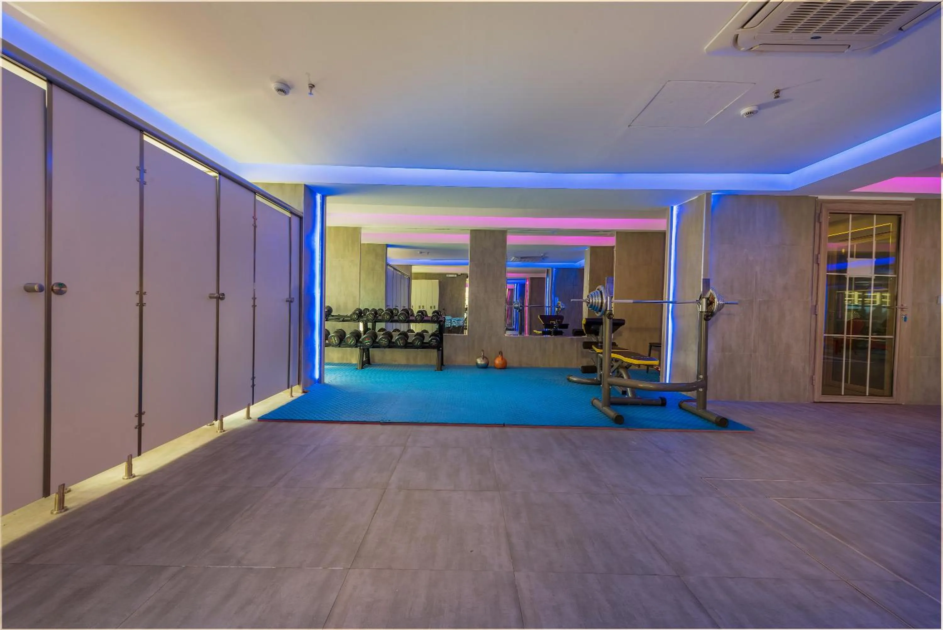 Fitness centre/facilities in Blue inn Boutique