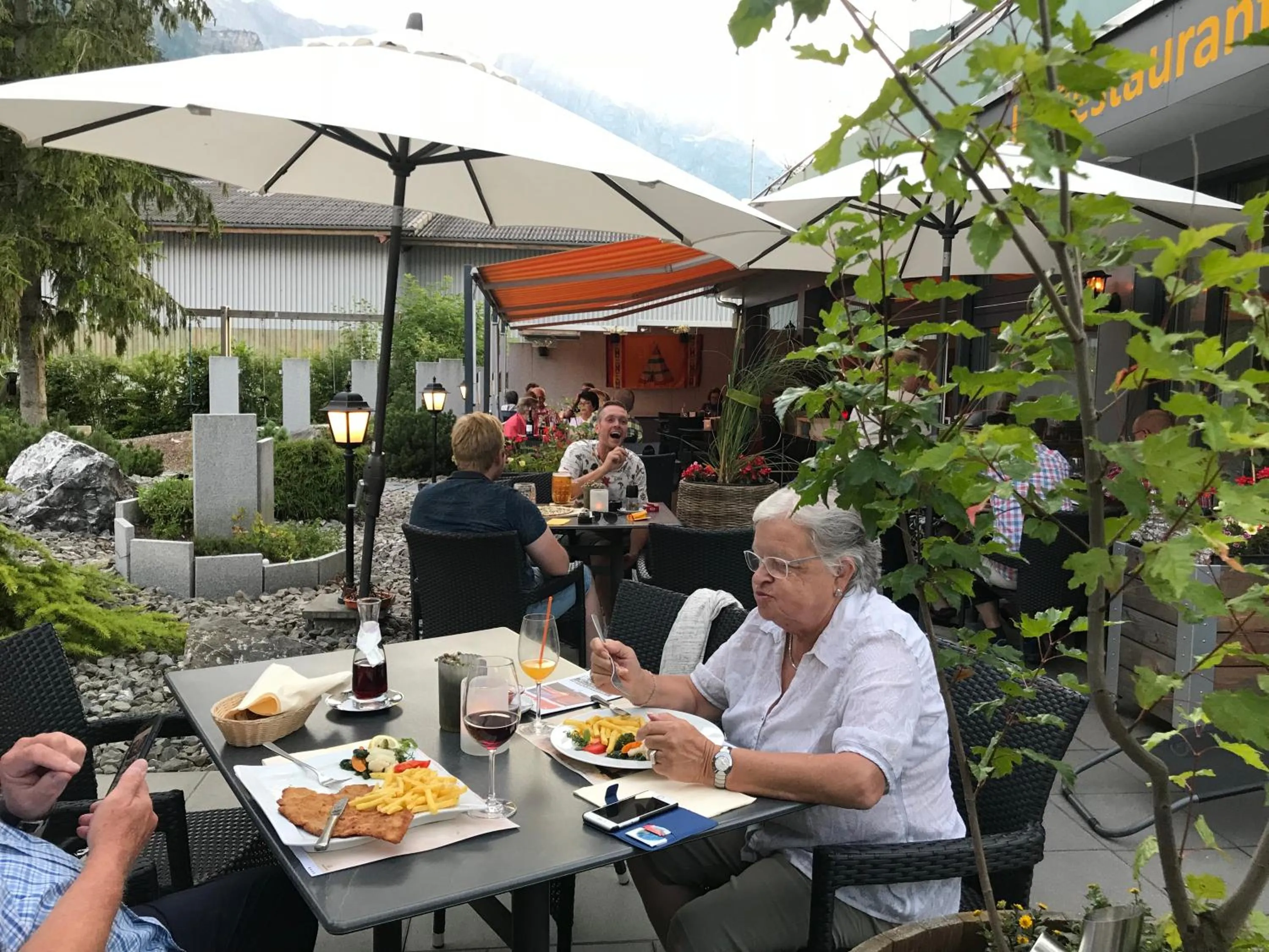 Restaurant/places to eat in Hotel Hahnenblick