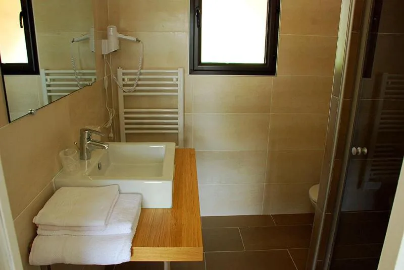 Bathroom in Hôtel l'Alivu