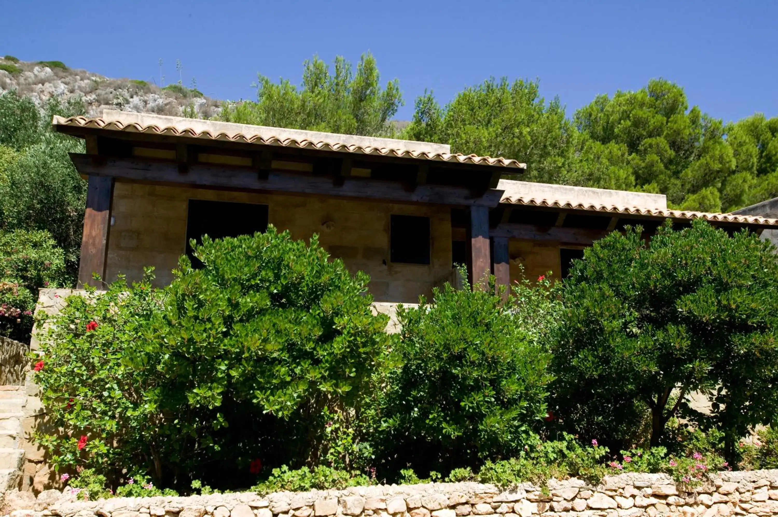 Facade/entrance in Miramare Residence Facade/entrance in Miramare Residence