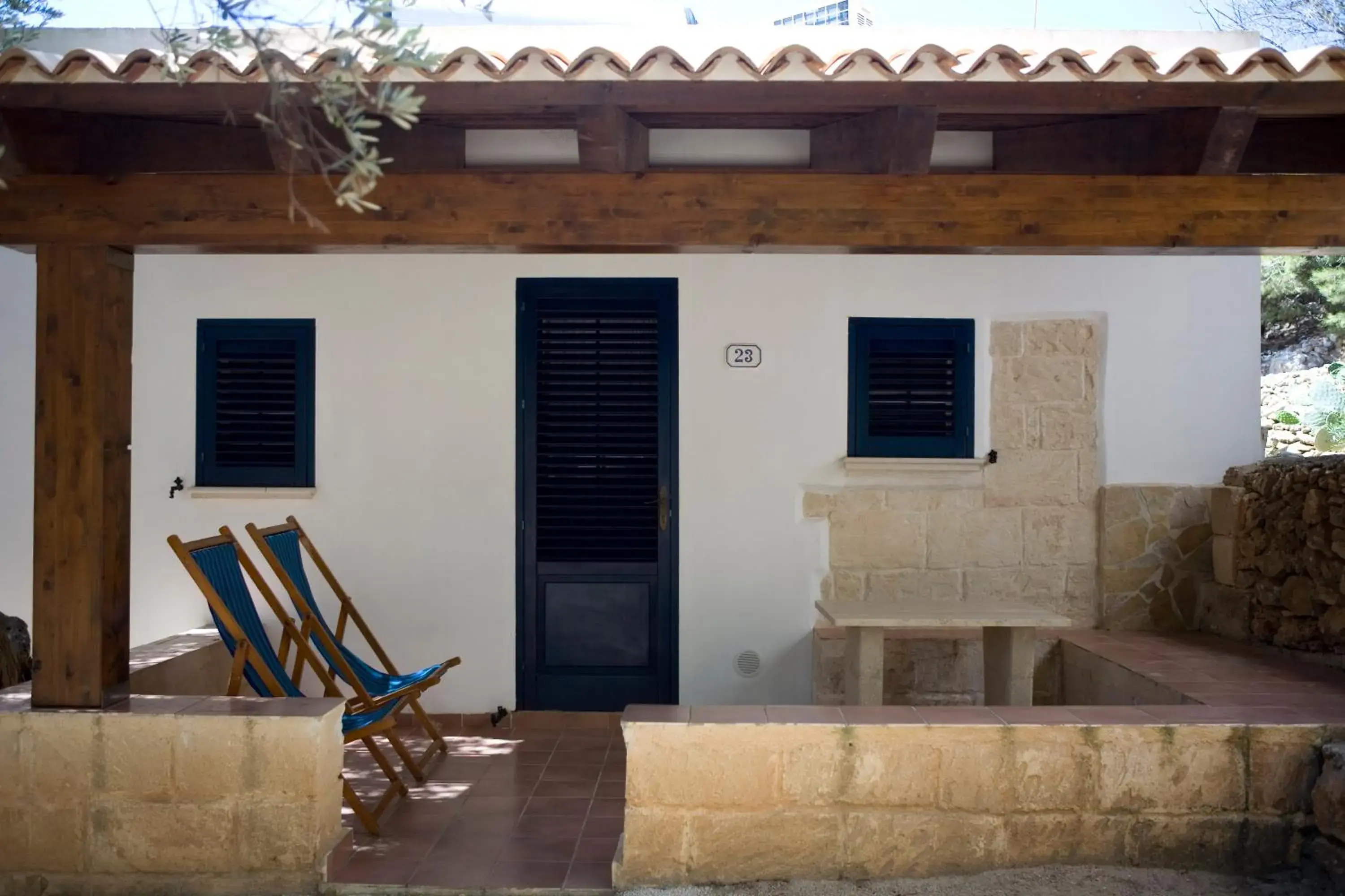 Facade/entrance in Miramare Residence Facade/entrance in Miramare Residence