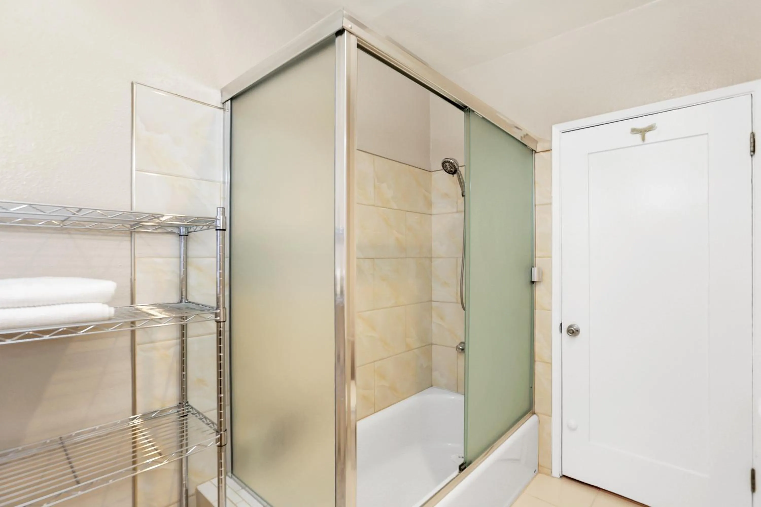 Shower in Long Beach House