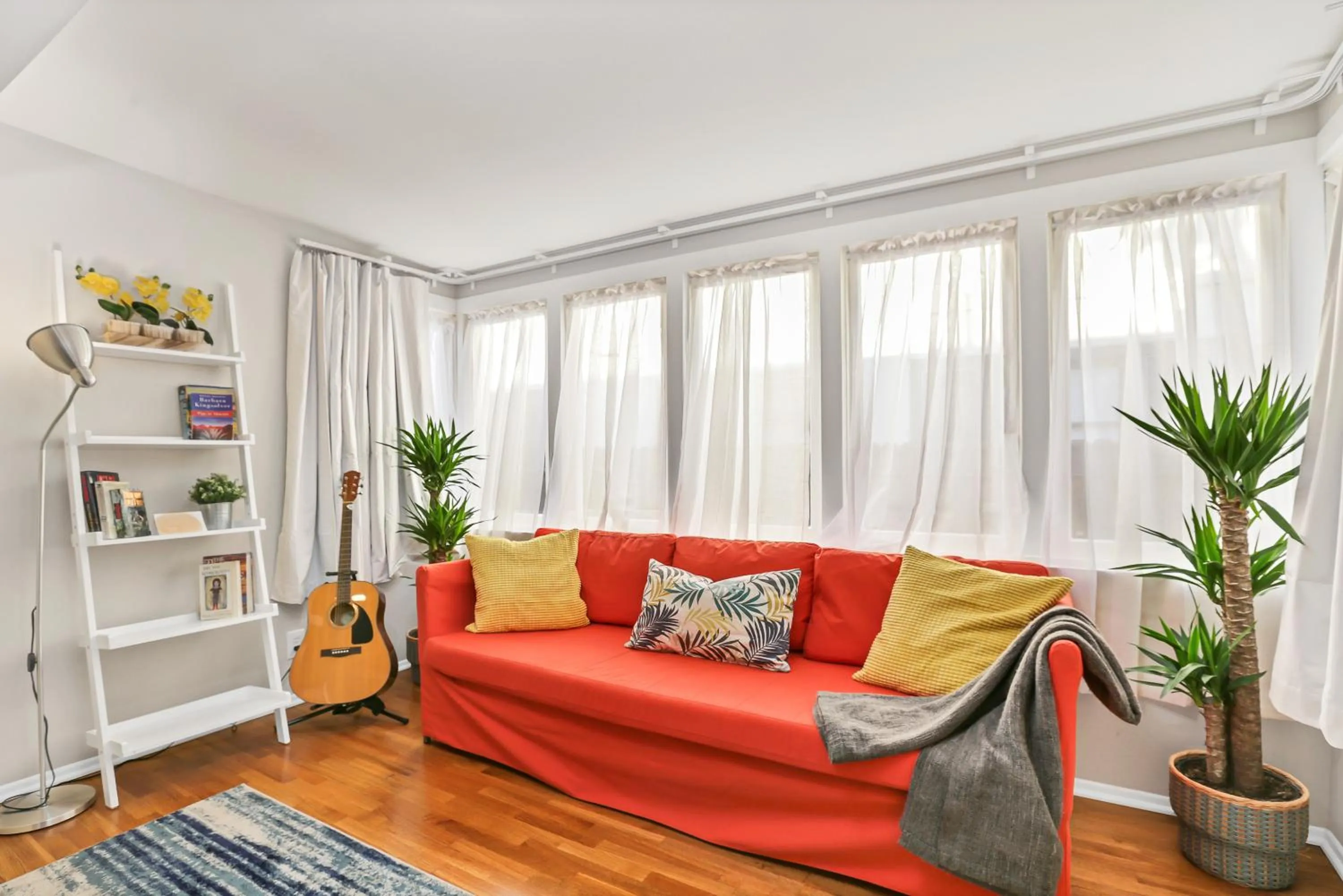 Living room in Long Beach House
